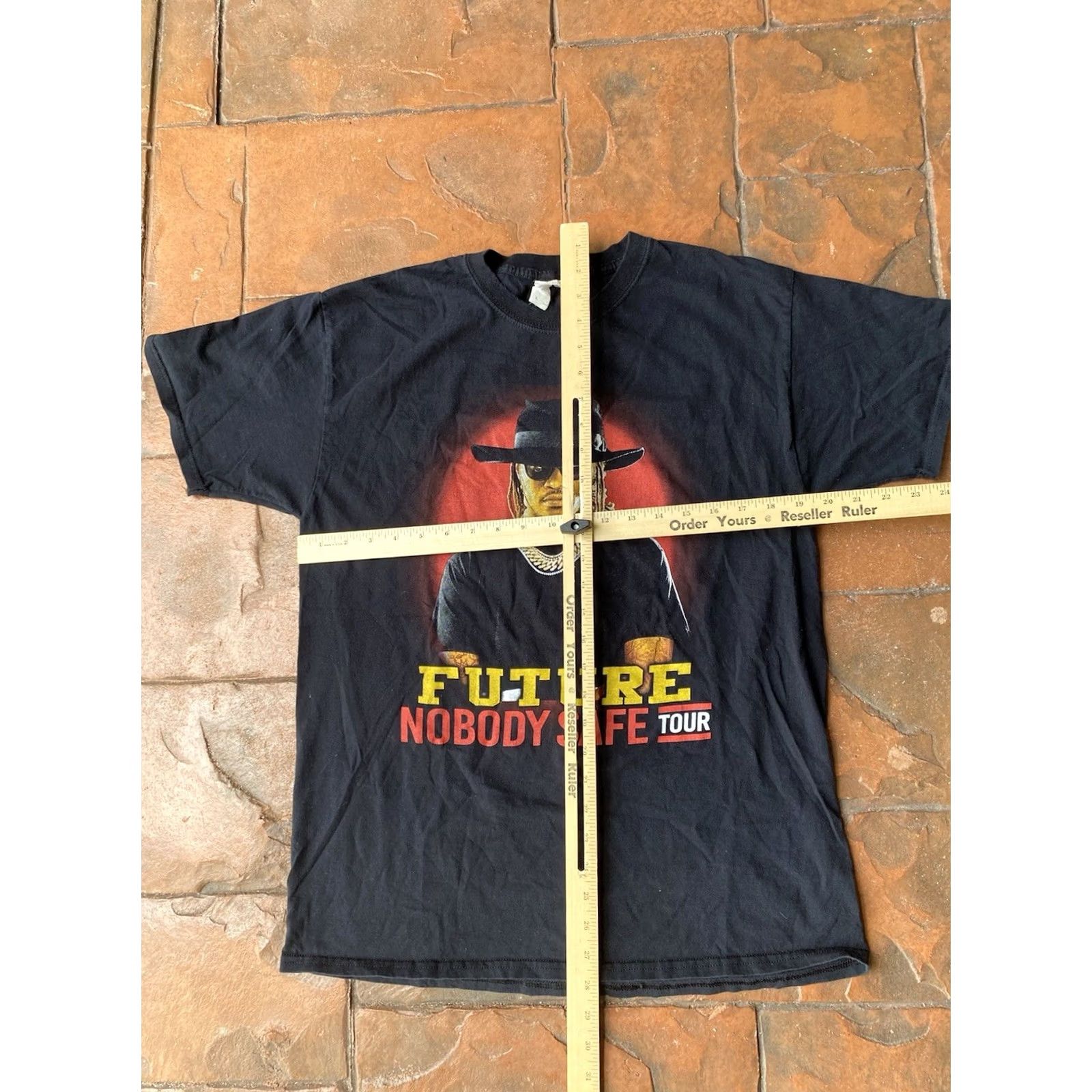 Fruit Of The Loom VINTAGE Future Nobody Safe 2017 Tour T-Shirt Large Double Sided Hip Hop Mens T-Shirt Black Cotton Fruit of the Loom Classic Crew Neck Short Sleeve Size US L / EU 52-54 / 3 - 4 Thumbnail