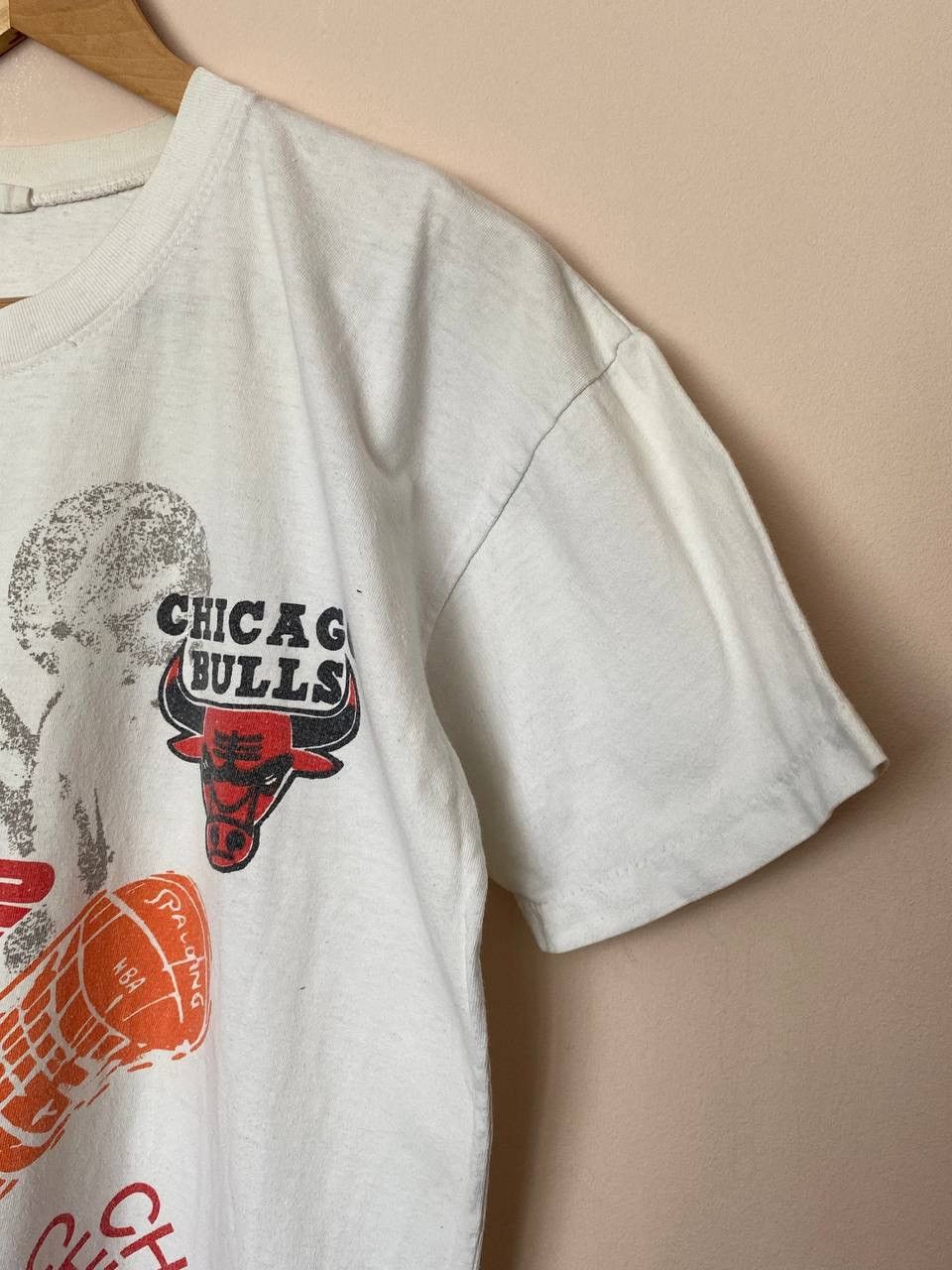 NBA × Vintage VTG NBA Chicago Bulls JORDAN 90's DOUBLE SIDED SALEM Size US S / EU 44-46 / 1 - 3 Thumbnail