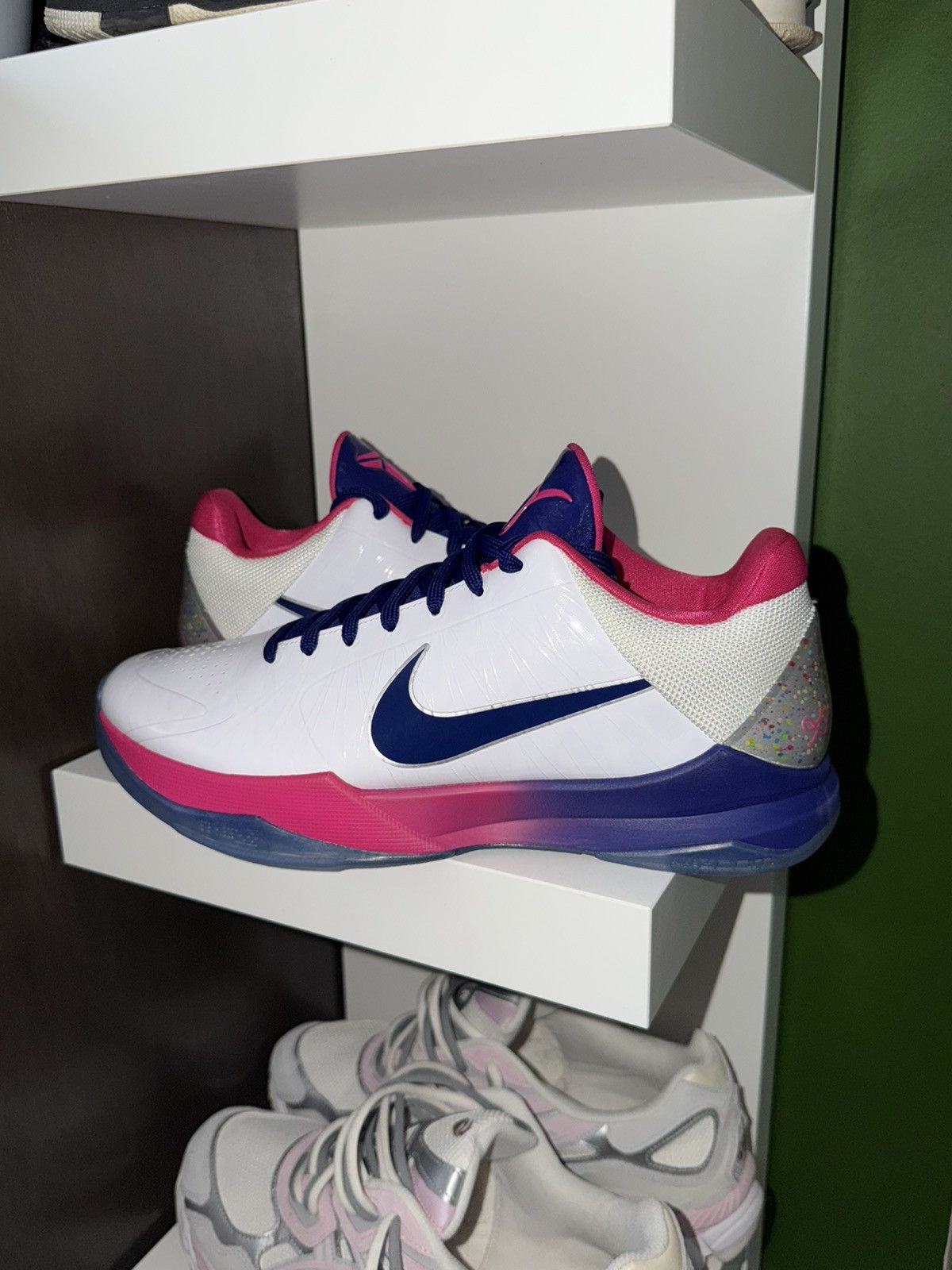 Nike Kobe 5 Kay Yow Size US 12.5 / EU 45-46 - 2 Thumbnail