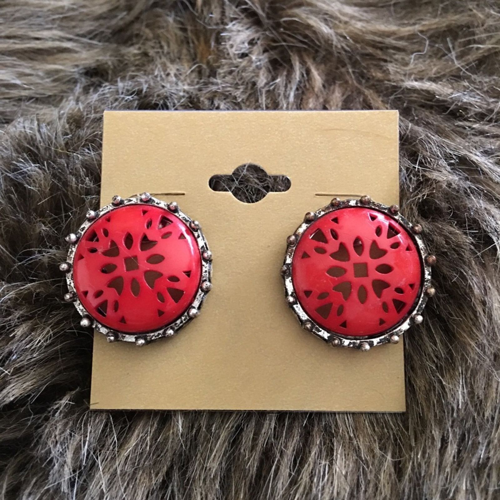 Vintage Vintage repurpose cutout pattern pierced earrings Size ONE SIZE - 2 Thumbnail