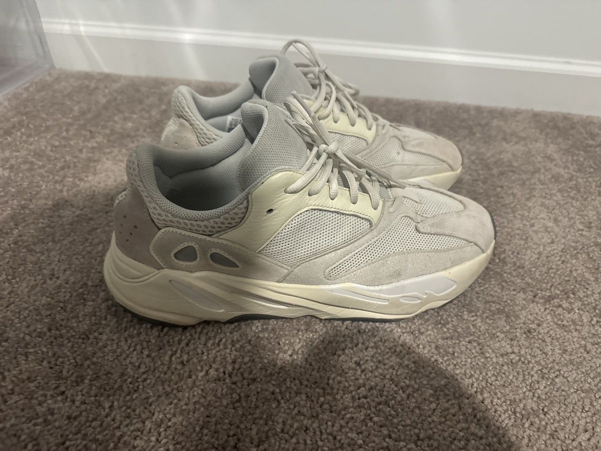 Adidas × Yeezy Adidas Yeezy 700 Size US 12 / EU 45 - 7 Thumbnail