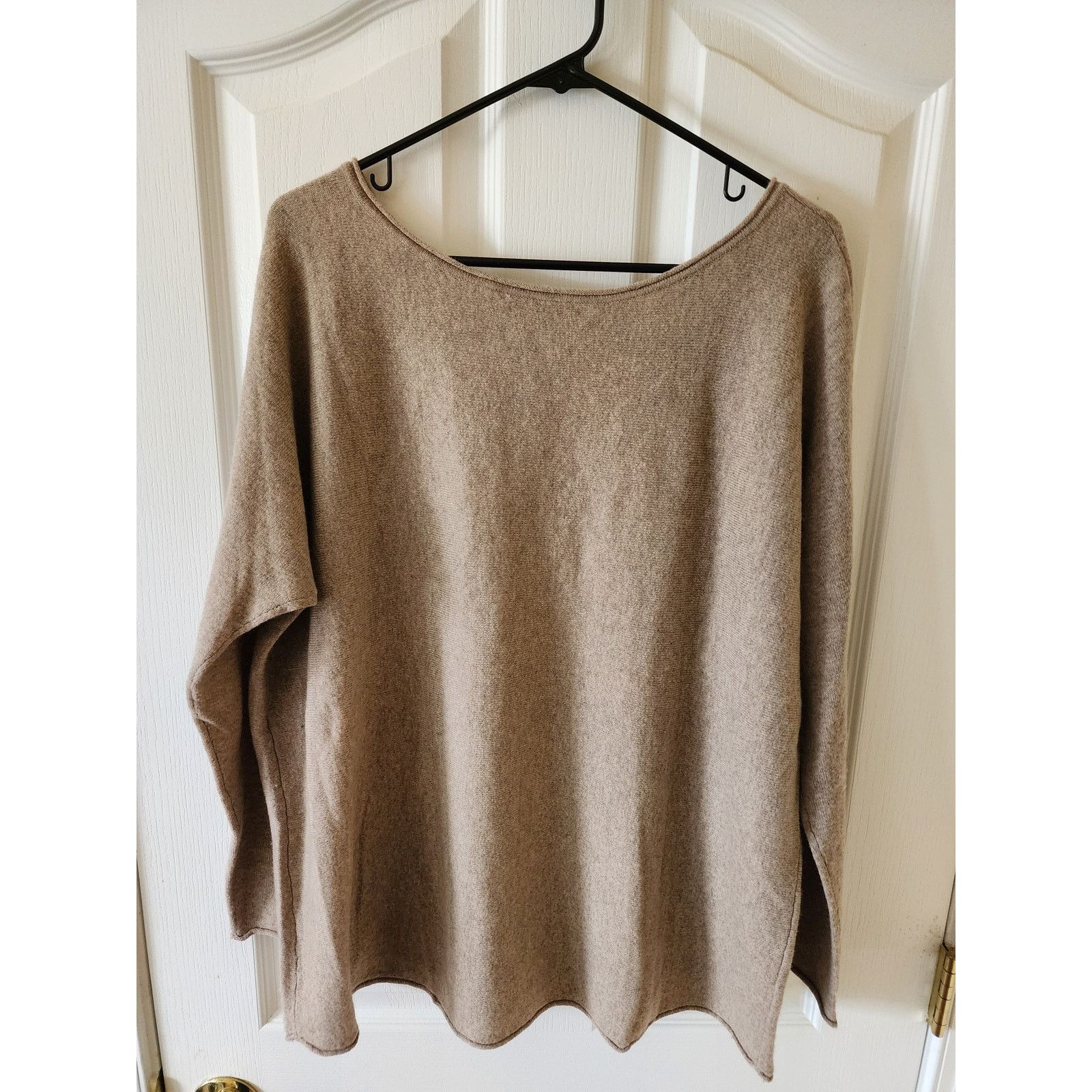 Vince Vince Wool Cashmere Oversized Pullover Sweater Medium Beige Size M / US 6-8 / IT 42-44 - 1 Thumbnail