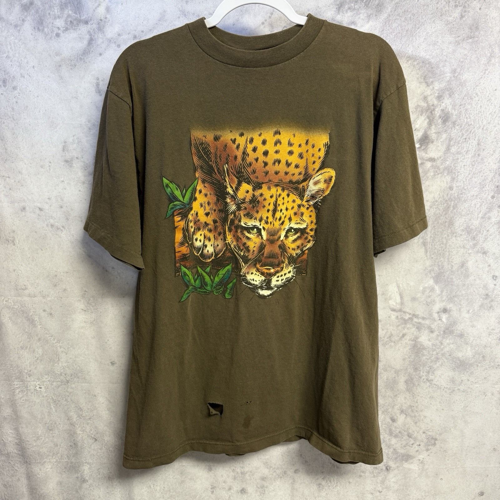 Vintage Vintage 90s Leopard Nature T Shirt Mens Large 21x28 Sun Spor Size US L / EU 52-54 / 3 - 1 Thumbnail