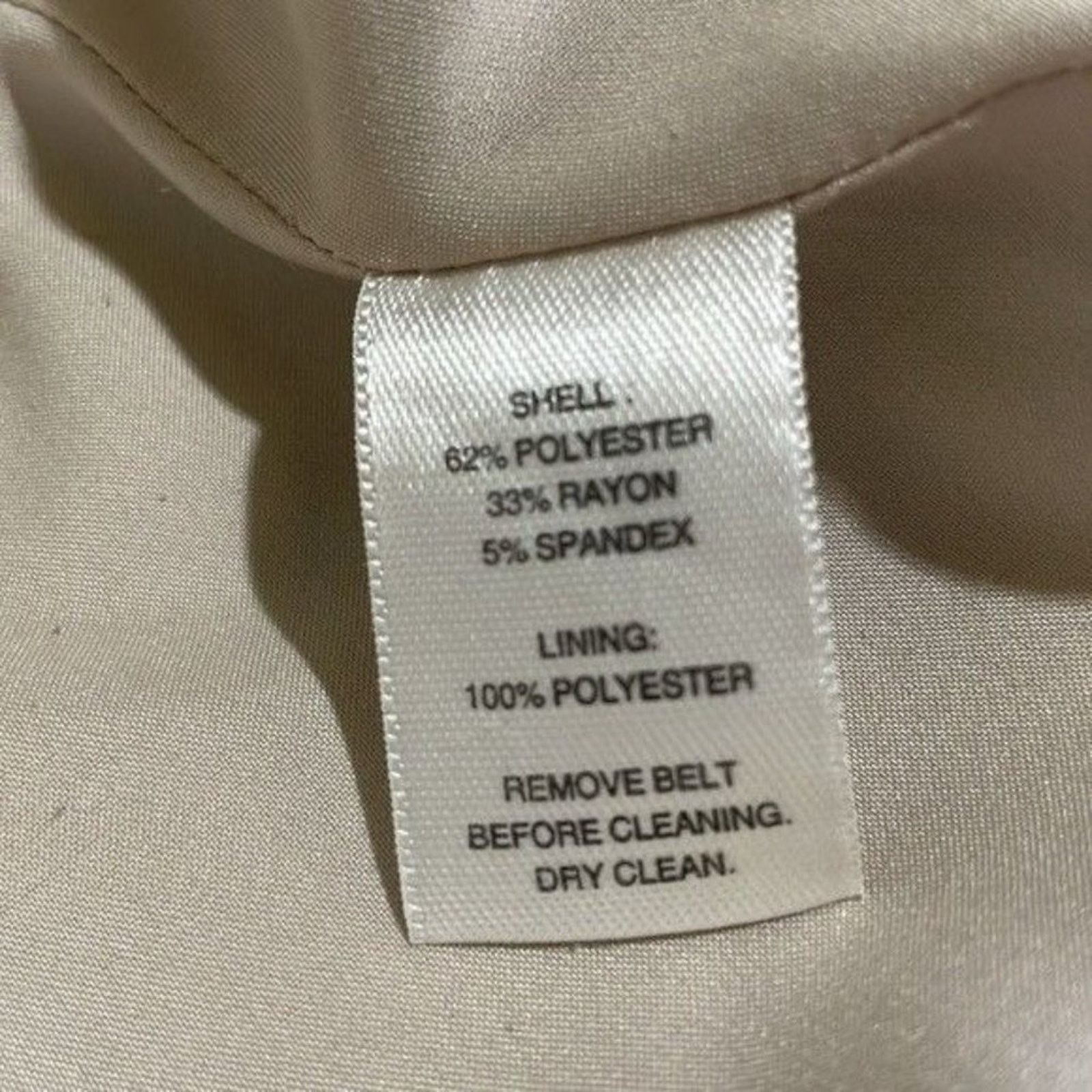White House Black Market White House Black Market Two Button Blazer Beige 4 Size S / US 4 / IT 40 - 11 Thumbnail