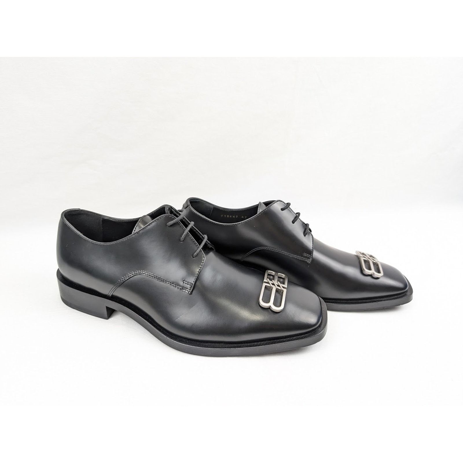 Balenciaga o1rshd1 Smooth Rim BB Icon Derbie Shoes in Black Size US 10 / EU 43 - 11 Thumbnail