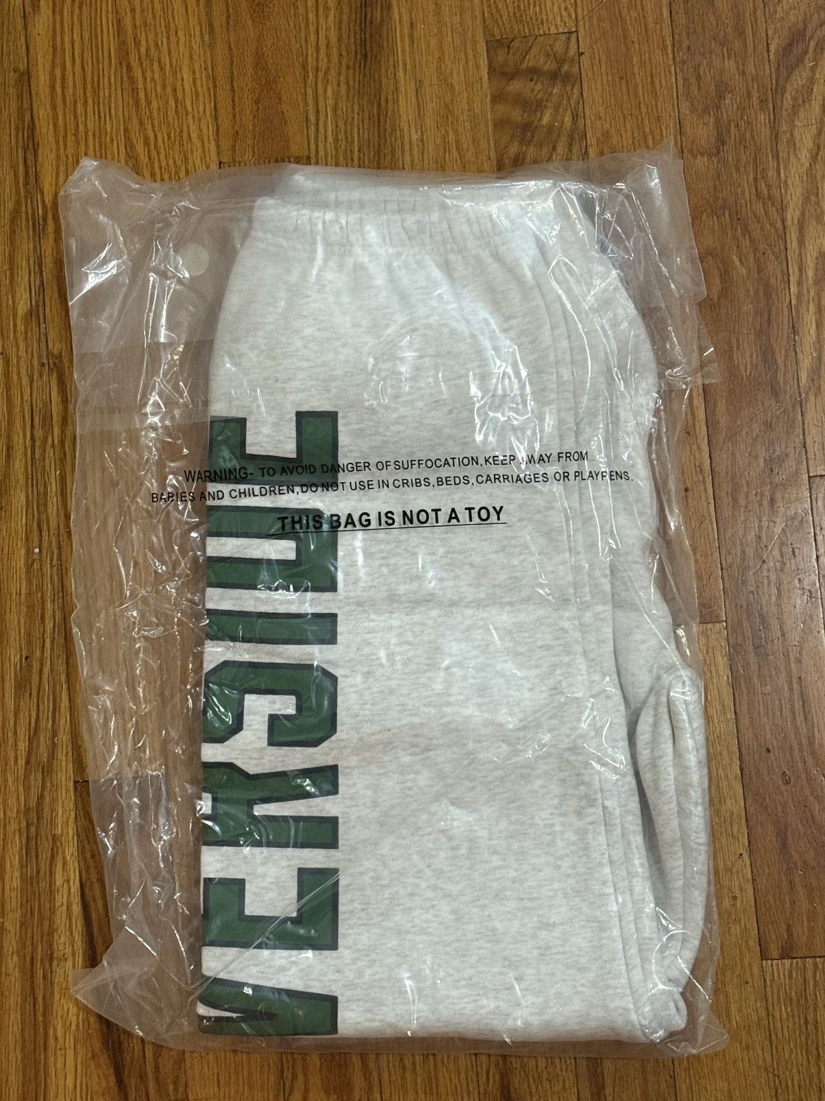 Only NY ONLY NY NYC Parks Gray Sweatpants (NEVER WORN) Size US 32 / EU 48 - 1 Thumbnail