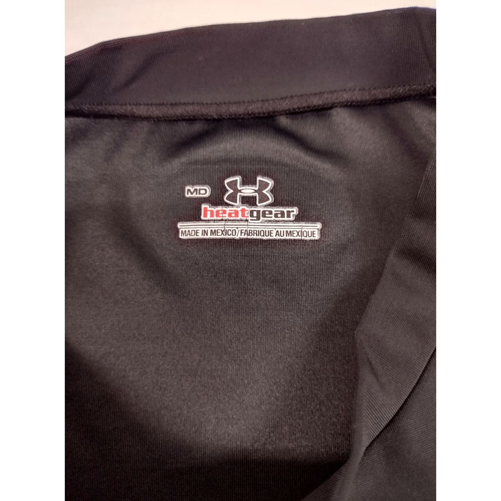 Under Armour Under Armour HeatGear Shirt Mens Short Sleeve Athletic Black 624 Size M Size US M / EU 48-50 / 2 - 5 Thumbnail