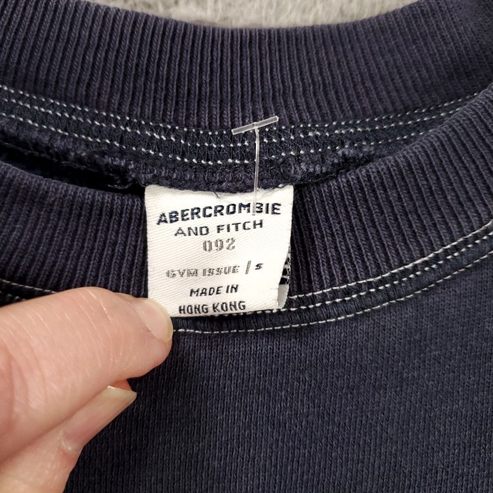 Abercrombie & Fitch VINTAGE Abercrombie & Fitch Sweater Sweatshirt Womens S Navy 90s Logo Crew Neck Pullover Size S / US 4 / IT 40 - 3 Thumbnail