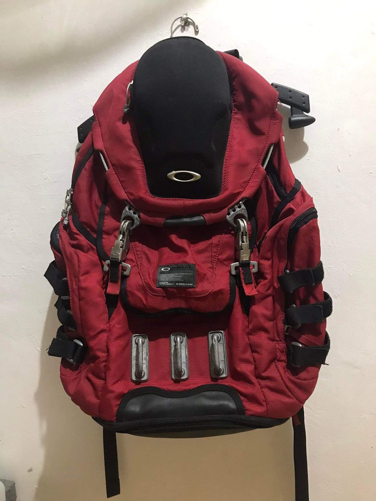 image of Oakley Kitchen Sink in Red, Men's