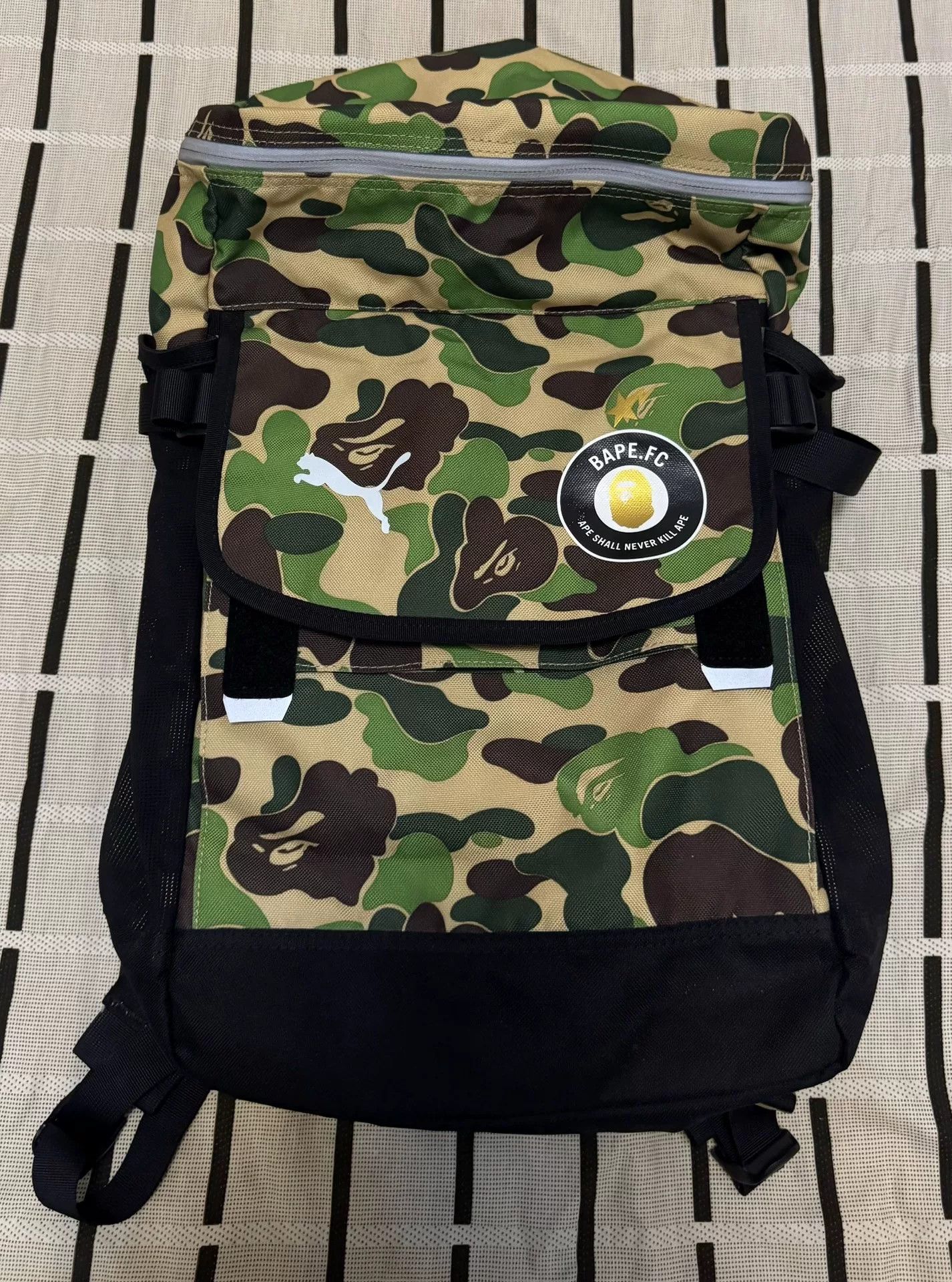 Bape Bape Camo Rare Green Backpack M Women Size ONE SIZE - 1 Thumbnail