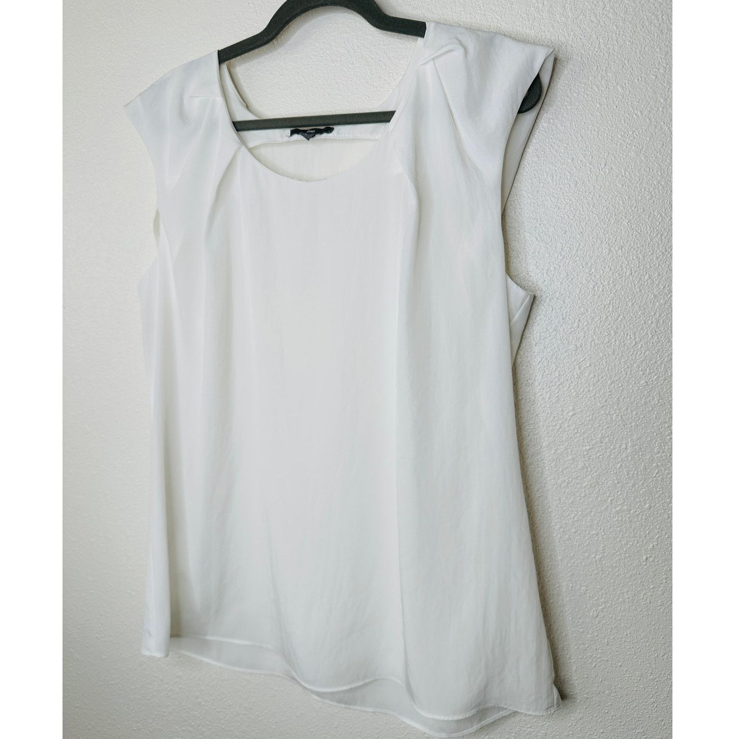 Gap Gap Off White Pleated Shoulder Cap Sleeve Round Neck Blouse Size L / US 10 / IT 46 - 2 Thumbnail