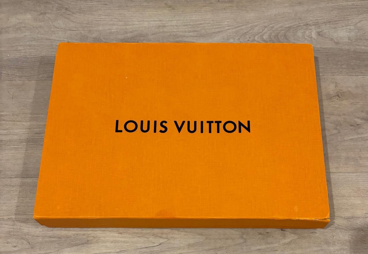 Louis Vuitton Louis Vuitton Short Sleeved Denim Shirt Size US S / EU 44-46 / 1 - 13 Thumbnail
