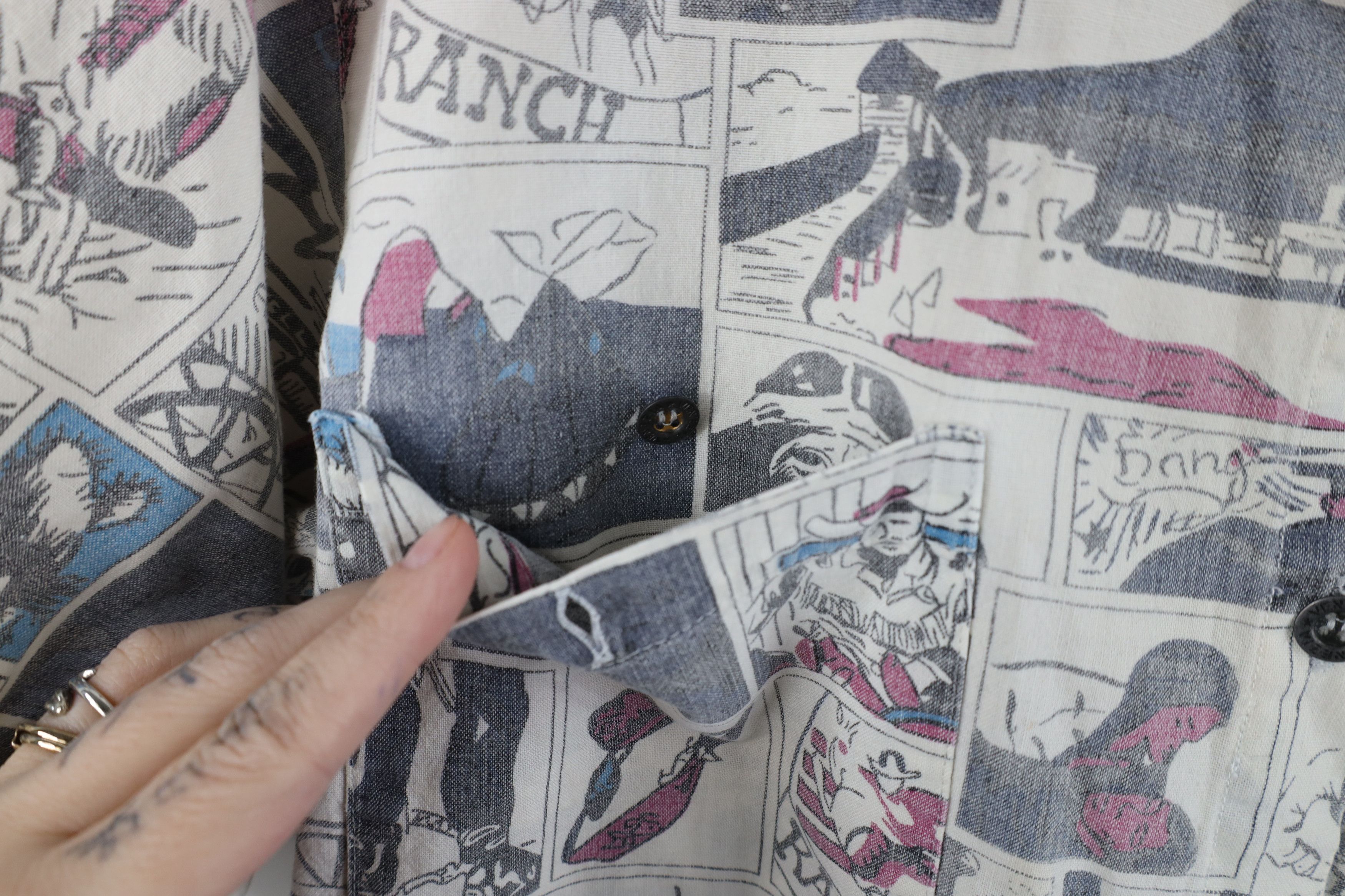 Vintage Vintage 90s Streetwear All Over Print Camp Button Shirt Size S / US 4 / IT 40 - 5 Thumbnail