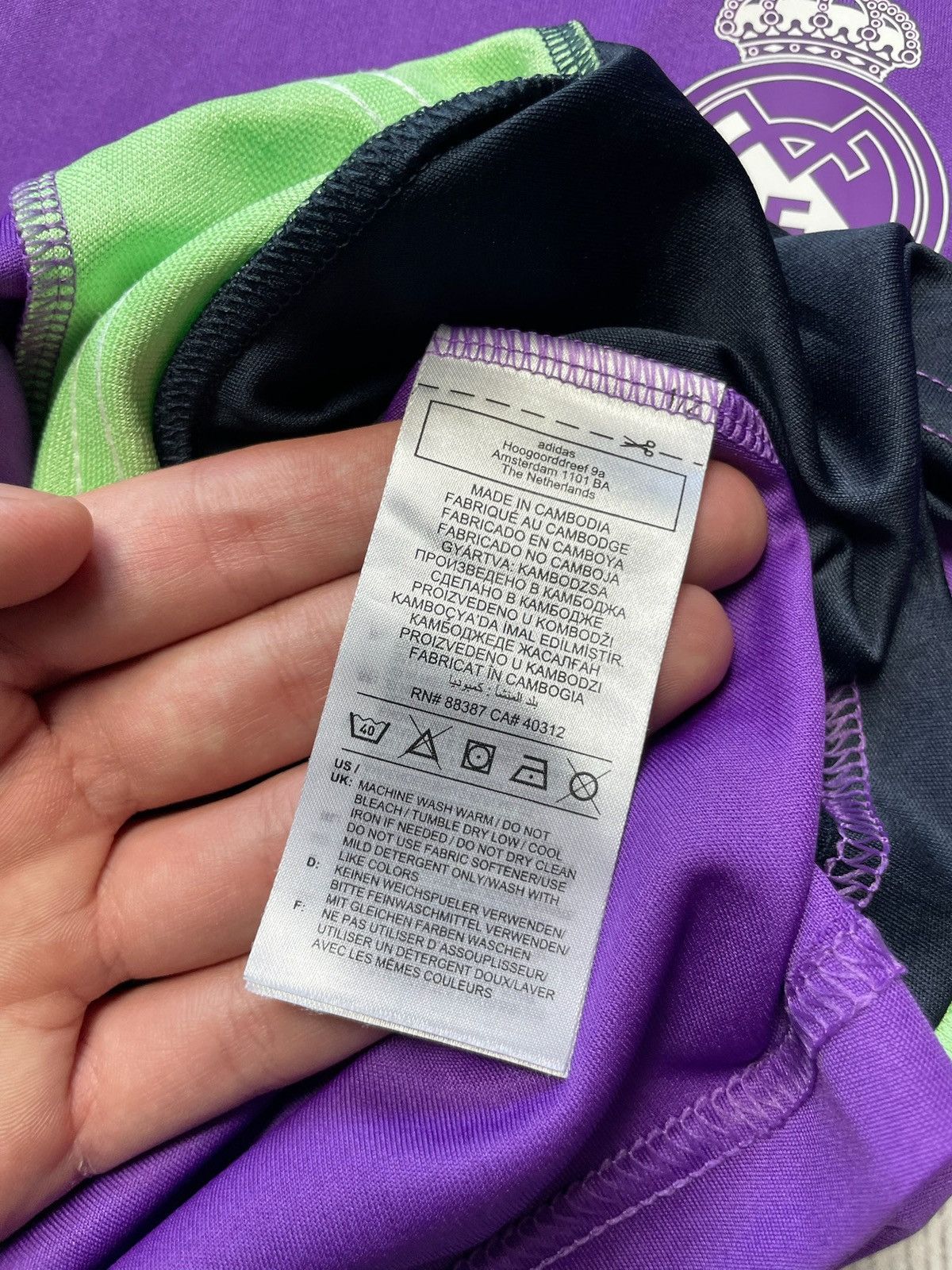 Other Vintage adidas Real Madrid soccer jersey size L purple Size L / US 10 / IT 46 - 5 Thumbnail