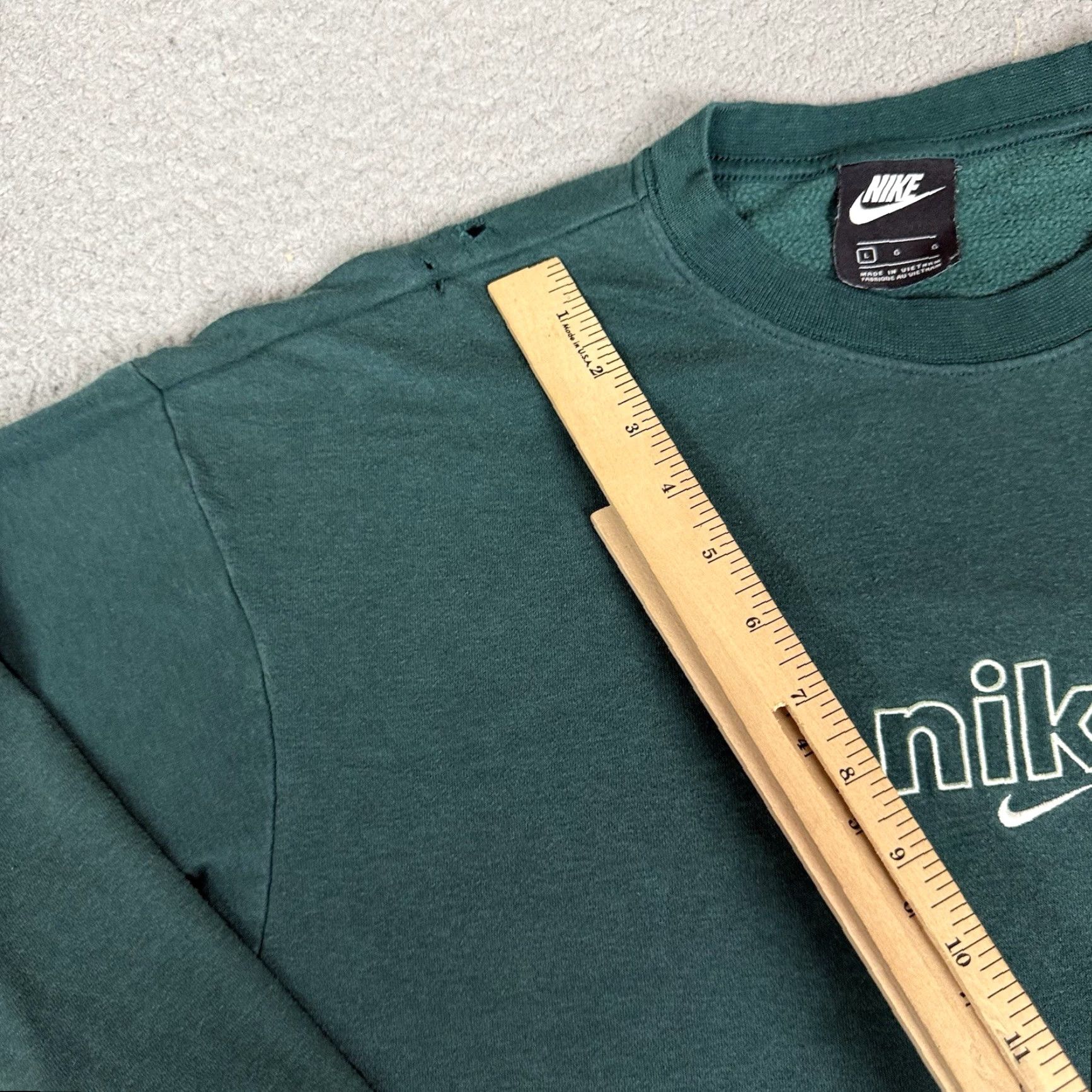 Nike VINTAGE Nike Sweatshirt Woman L Green Center Swoosh Embroidered Crewneck Sweater Pullover Size L / US 10 / IT 46 - 7 Thumbnail
