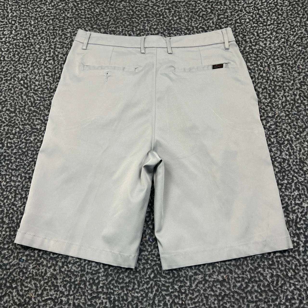 Greg Norman Greg Norman Golf Shorts Men 30 Chino Pockets Flat Front Size US 30 / EU 46 - 2 Thumbnail