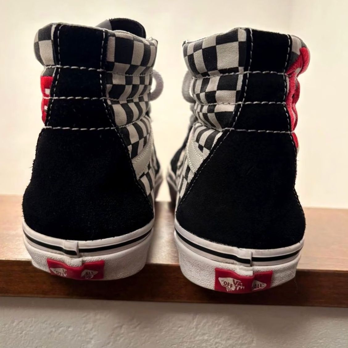 Vans Vans David Bowie Sk8-Hi Diamond Dogs Sneaker Men 8.5US LTD Collection Sneaker Size US 9 / EU 42 - 3 Thumbnail