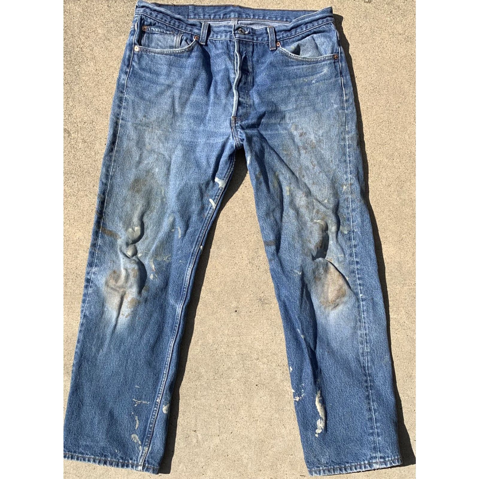 Levi's VINTAGE Levi's 501 Jeans Men's Jeans 38 W 32 L 32 Blue 5-Pocket Denim Button Fly See Pics California USA 501xx 1960s 70s 80s Distressed Vintage Size US 38 / EU 54 - 7 Thumbnail
