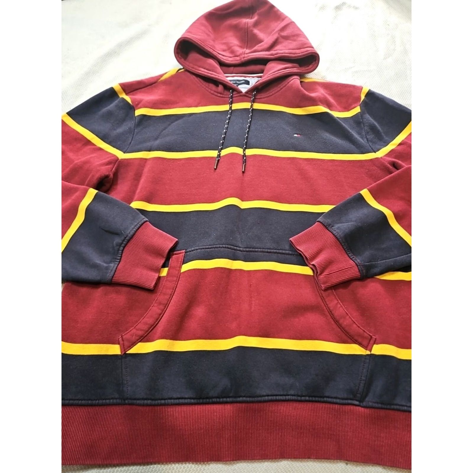 Tommy Hilfiger Tommy Hilfiger Hoodie Mens Large Red Striped Embroidered Logo Preppy Top Size US L / EU 52-54 / 3 - 6 Thumbnail