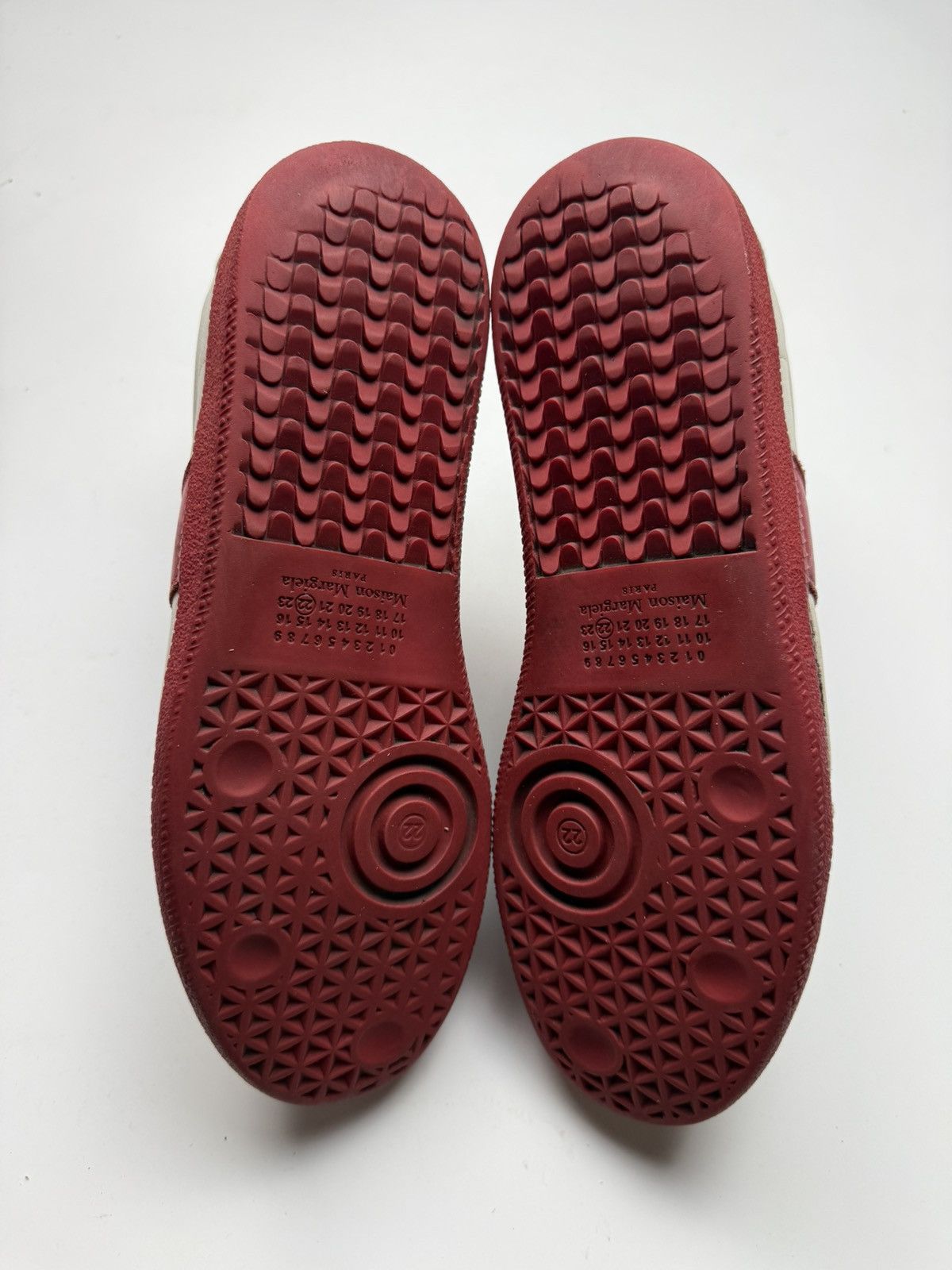 Maison Margiela Maison Margiela Gats White Red Size US 9 / EU 42 - 10 Thumbnail