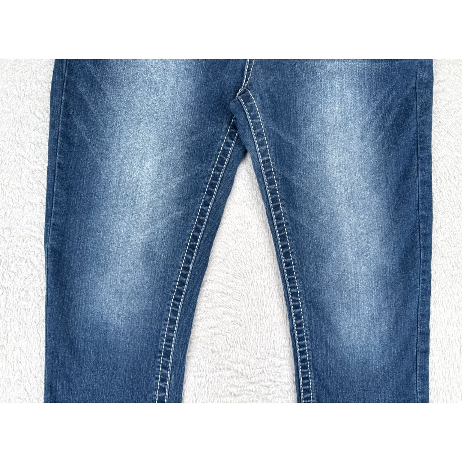 Vintage VGS Jeans Womens 4 Blue Denim Capri Embroidered Mid Rise Cotton Blend 28x19 Jeans Womens Casual Size 30" / US 8 / IT 44 - 3 Thumbnail