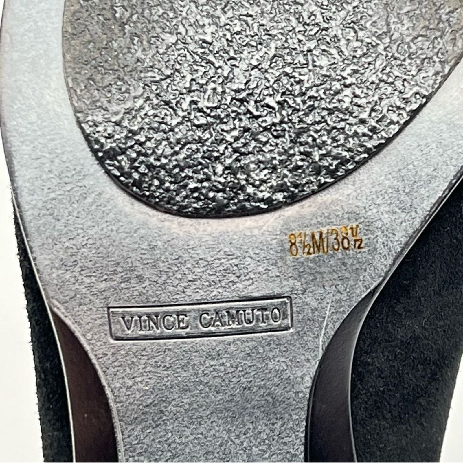 Vince Camuto Vince Camuto Hadrian Leather Ankle Booties Black Size 8.5M Size US 8.5 / IT 38.5 - 9 Thumbnail