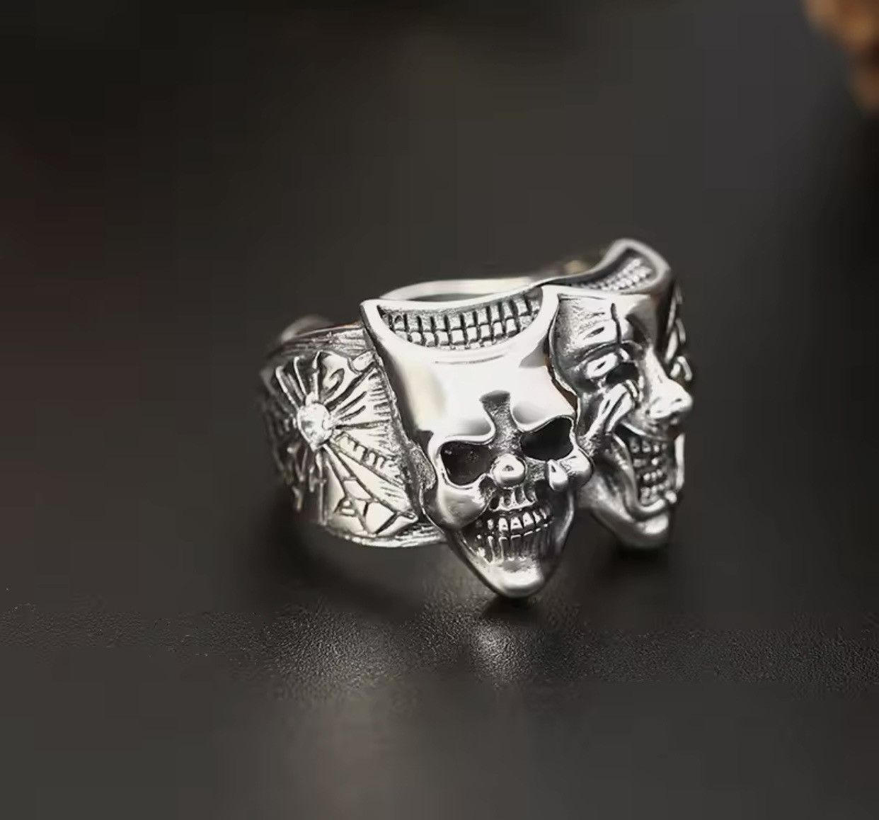 Jewelry Two Face Joker Ring Size ONE SIZE - 4 Thumbnail