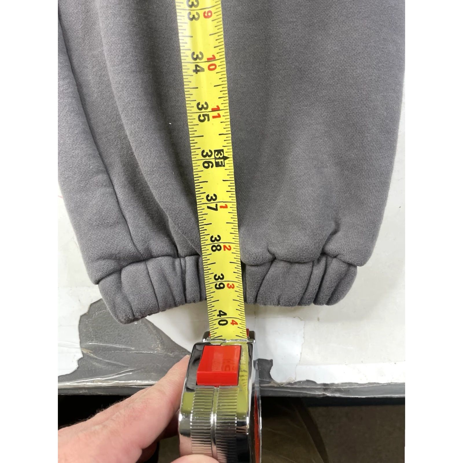 Vintage Comfrt Sweatpants Steel Grey Fleece Elastic Waist Pockets Tapered Women’s XL Unisex Adults Gray Regular XL Pants Women’s Size 40" / US 18 - 3 Thumbnail