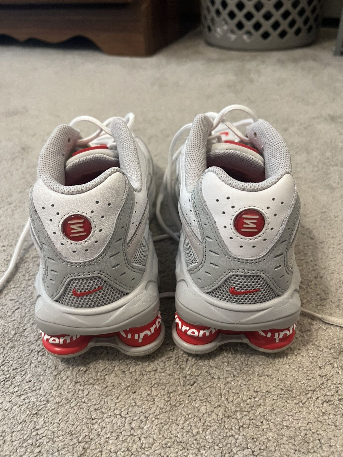 Nike × Supreme Supreme Nike Shox White/Red Size US 10.5 / EU 43-44 - 11 Thumbnail