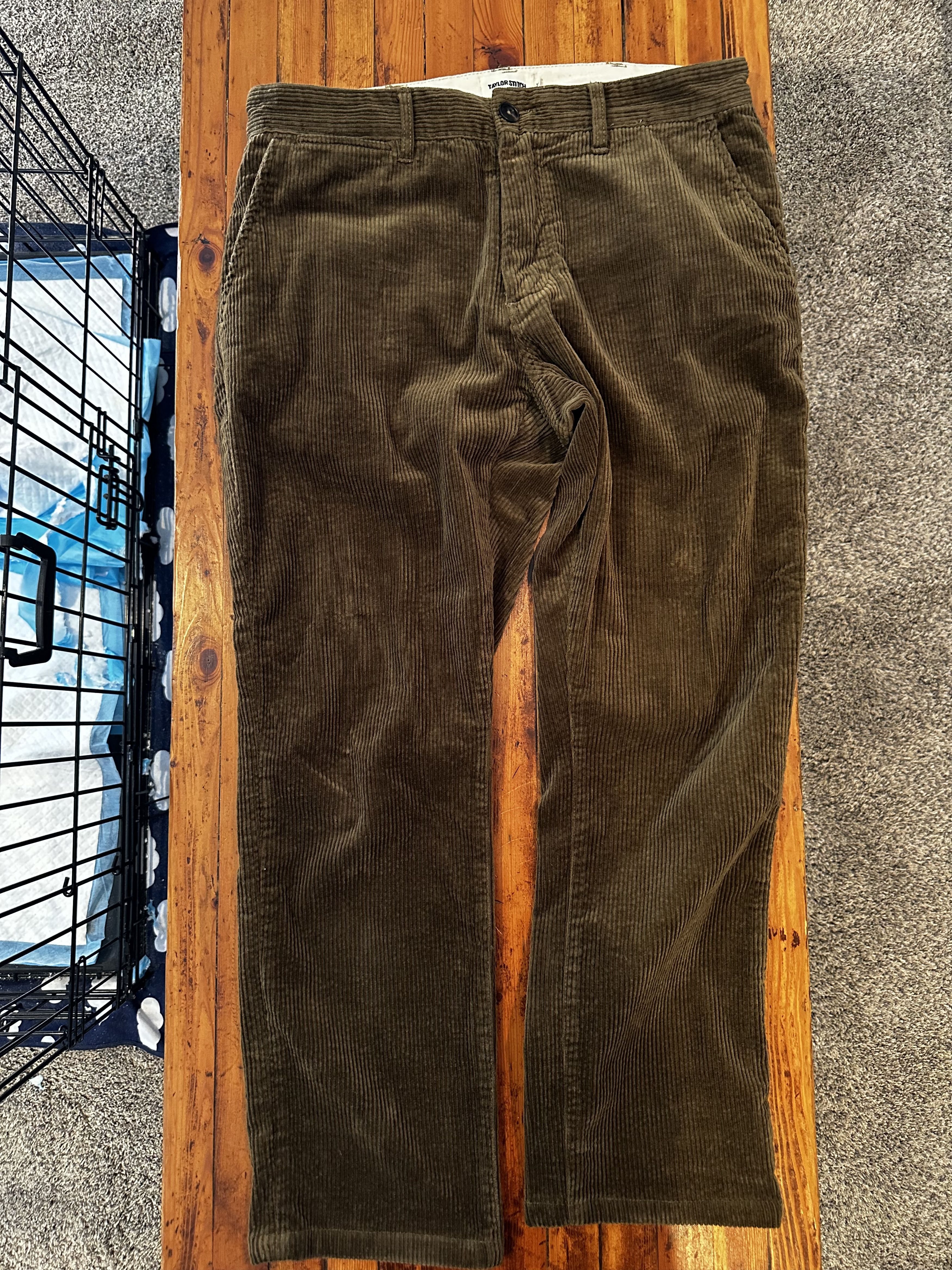 Taylor Stitch Slim Foundation Pant in Olive Corduroy Size US 31 - 1 Thumbnail