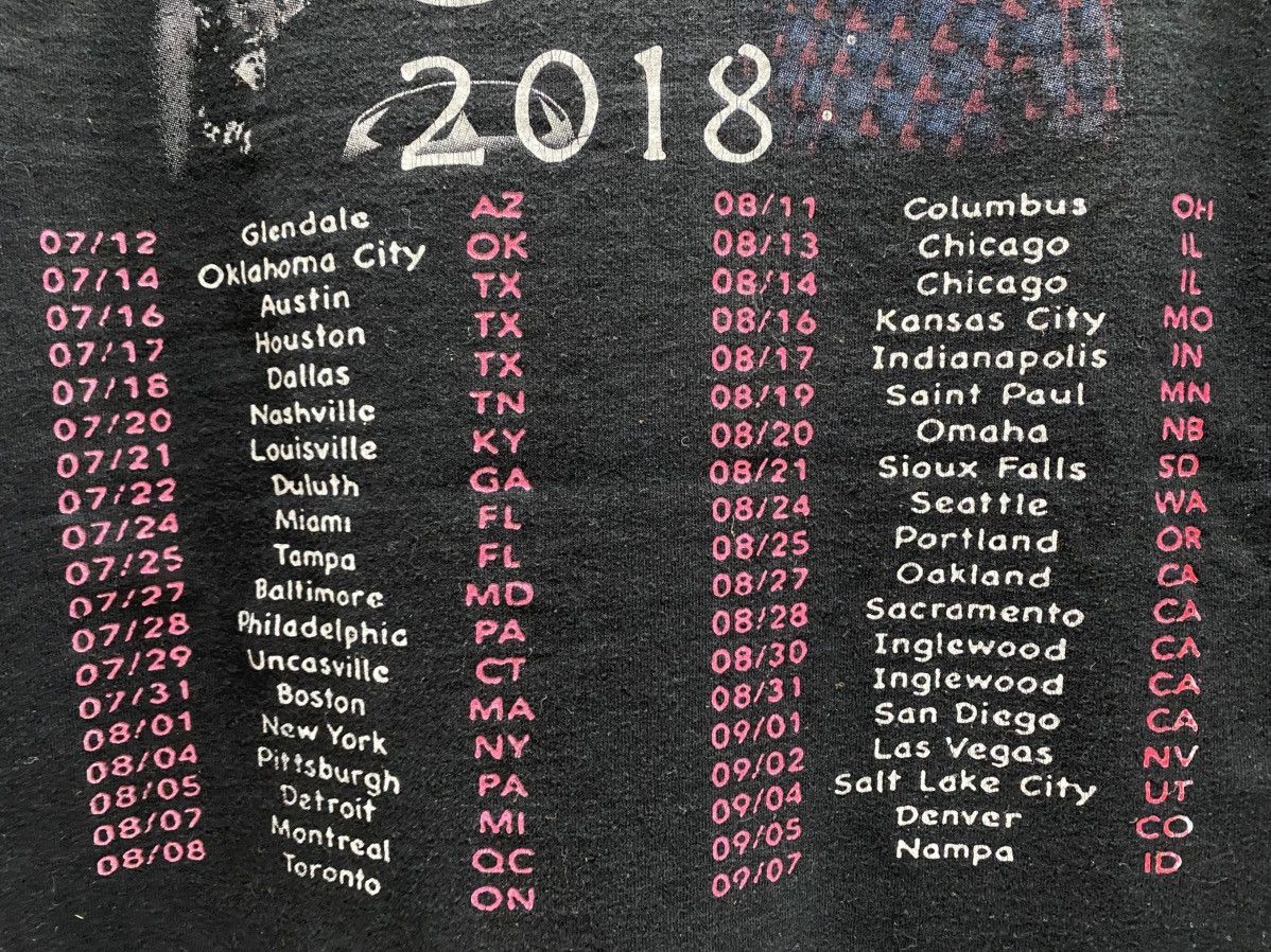 Band Tees SMASHING PUMPKINS 2018 TOUR TSHIRT Size US M / EU 48-50 / 2 - 4 Thumbnail
