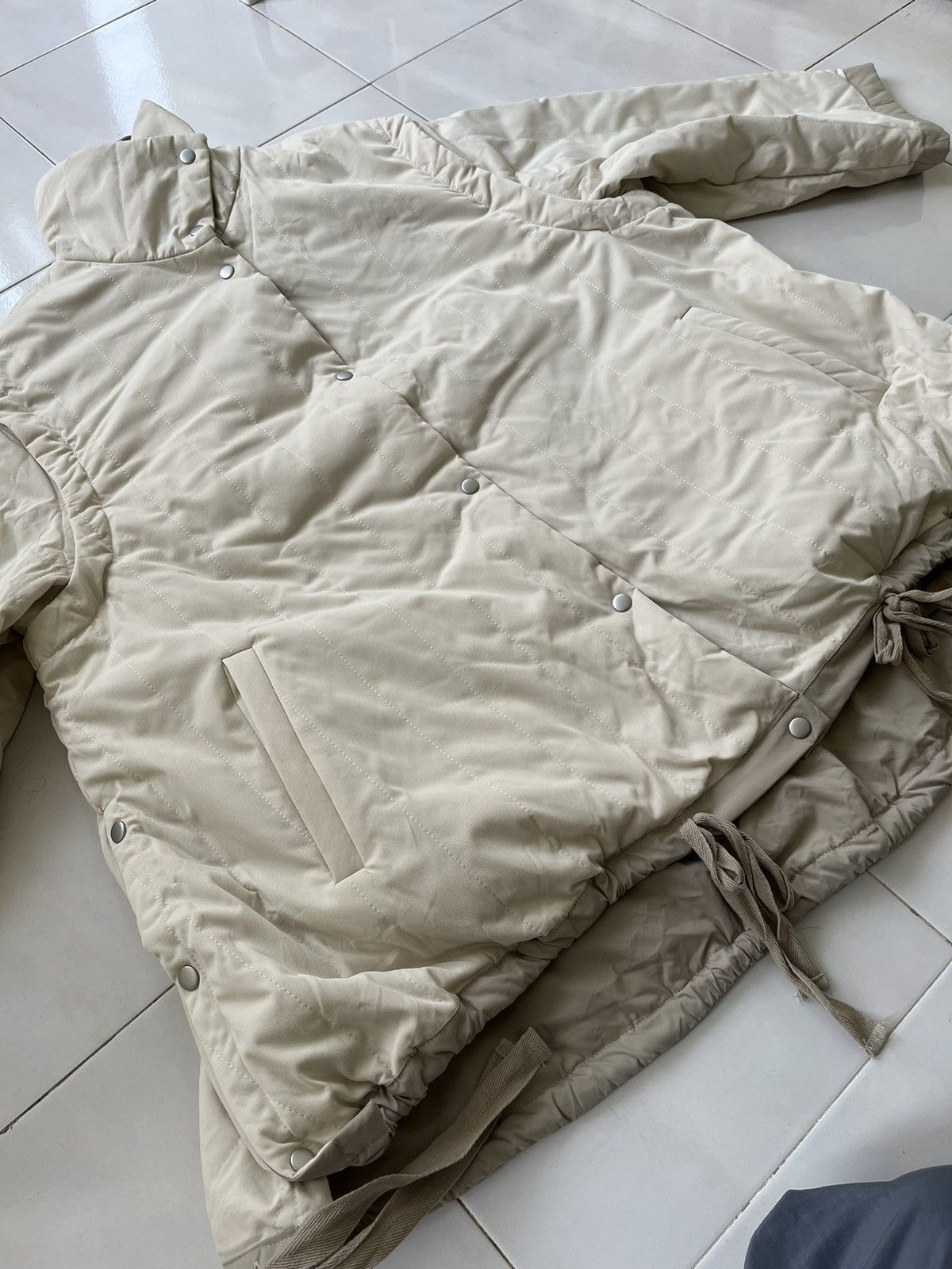 Japanese Brand Rare 💥 Kastane Attachable Sleeve Reversible AW22 Size XL / US 12-14 / IT 48-50 - 19 Thumbnail