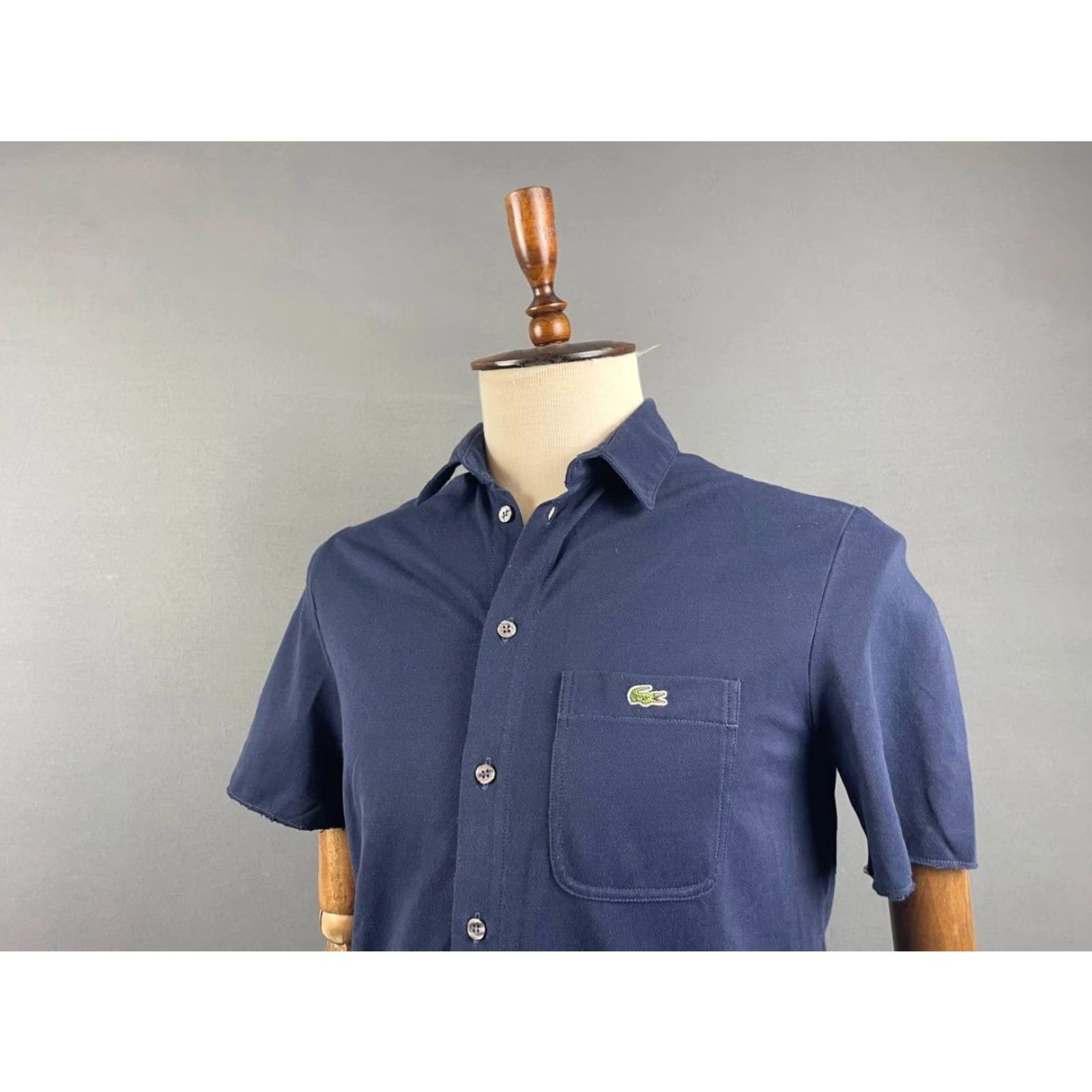 Lacoste Lacoste Mens Regular-Fit Casual Shirt Navy 40 Button-Down Front Pockets Shirt Regular Mens Navy Front Pockets Size US L / EU 52-54 / 3 - 4 Thumbnail