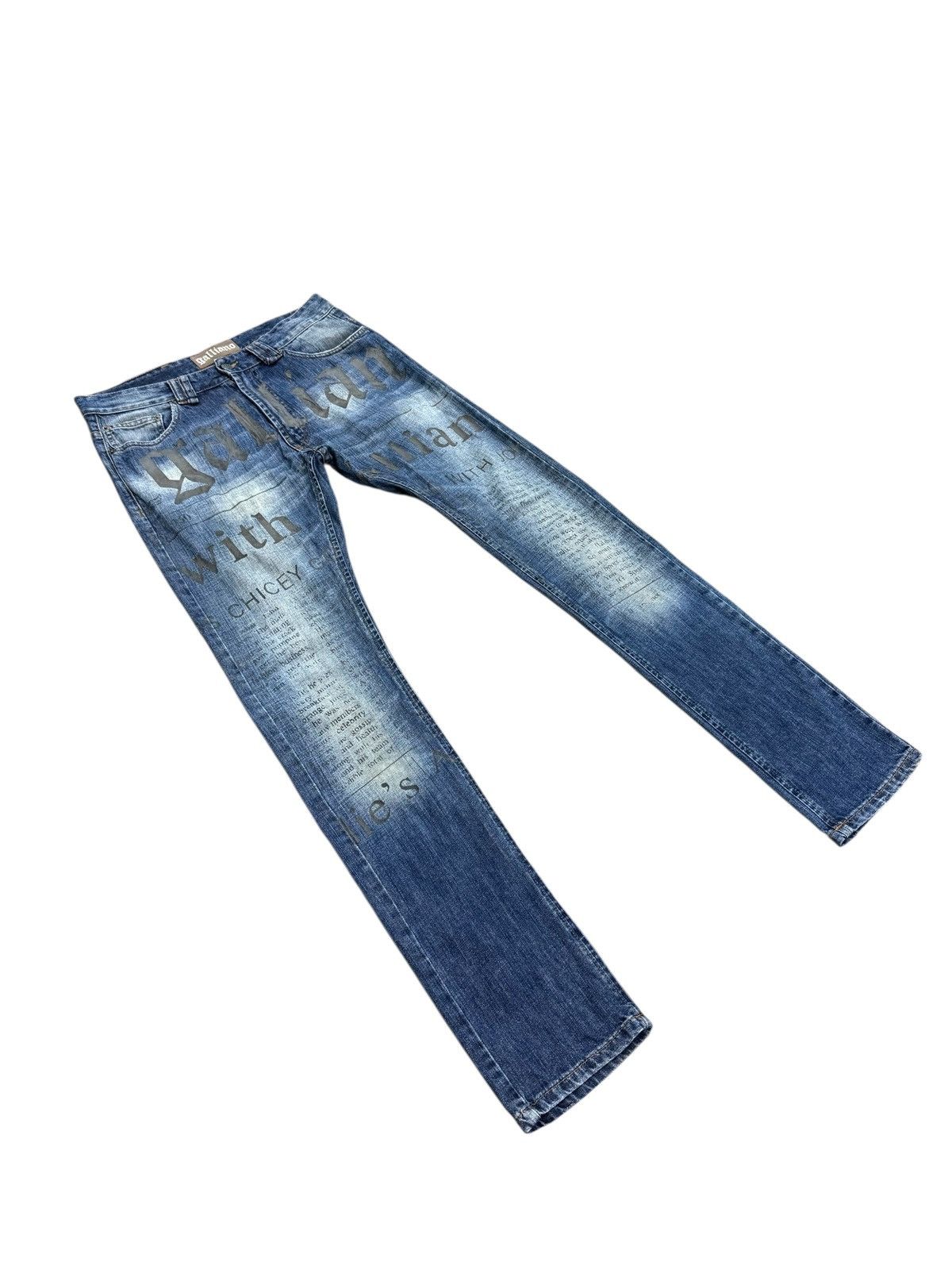 John Galliano GALLIANO PRINTED GRAPHIC DENIM JEANS Size US 32 / EU 48 - 4 Thumbnail