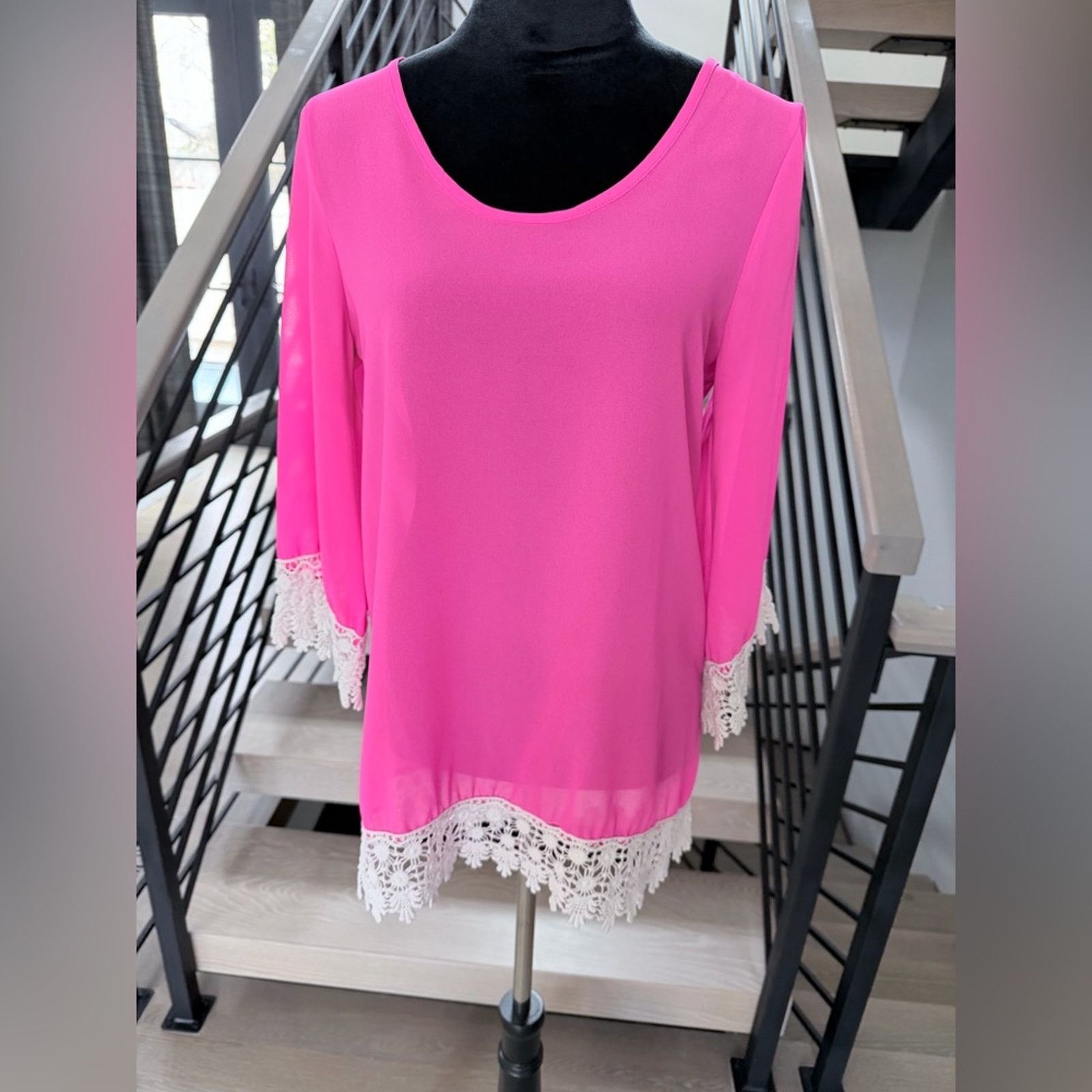 Other Pink Cover with Lace Trim on the hem and bell sleeves XS Size ONE SIZE - 3 Thumbnail