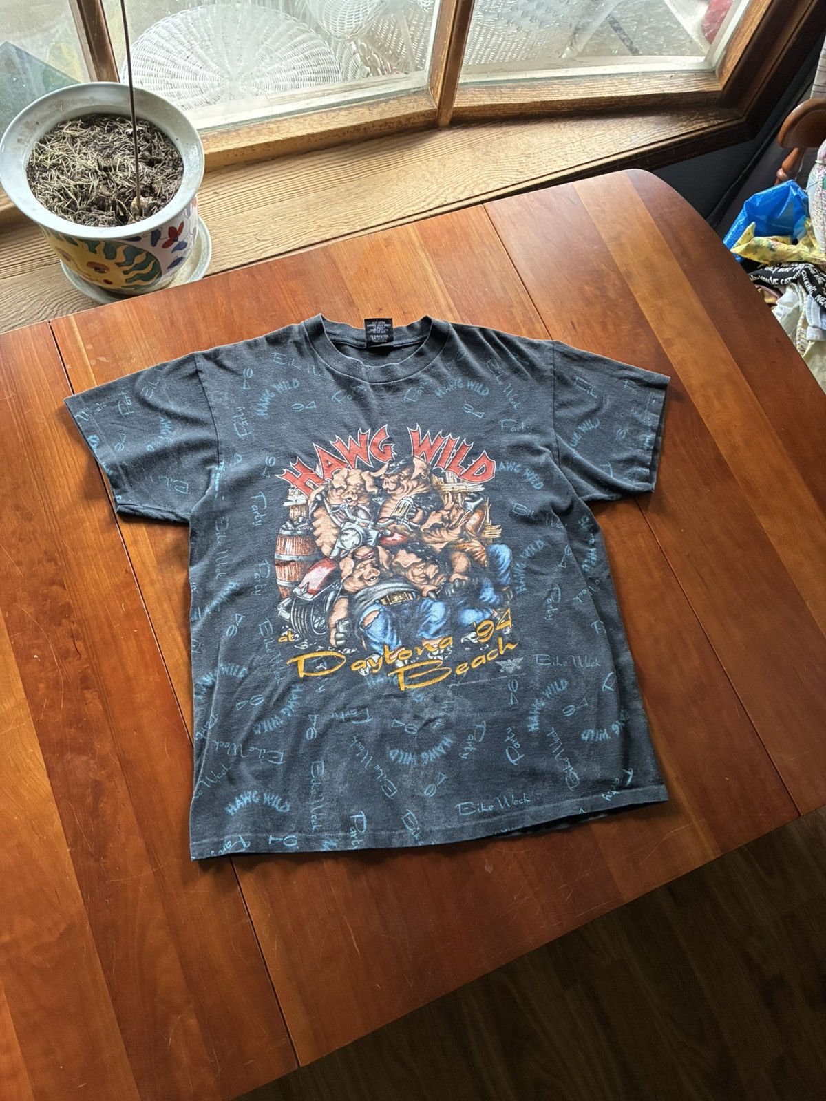 Vintage Vintage 3d Emblem hog wild tee shirt Size US L / EU 52-54 / 3 - 3 Thumbnail