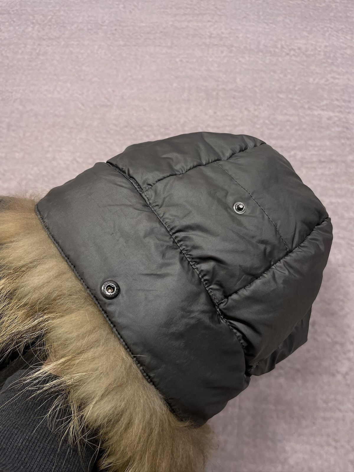 Moncler Vintage Moncler Down Jacket Real Fur Hood Women Size S / US 4 / IT 40 - 20 Thumbnail