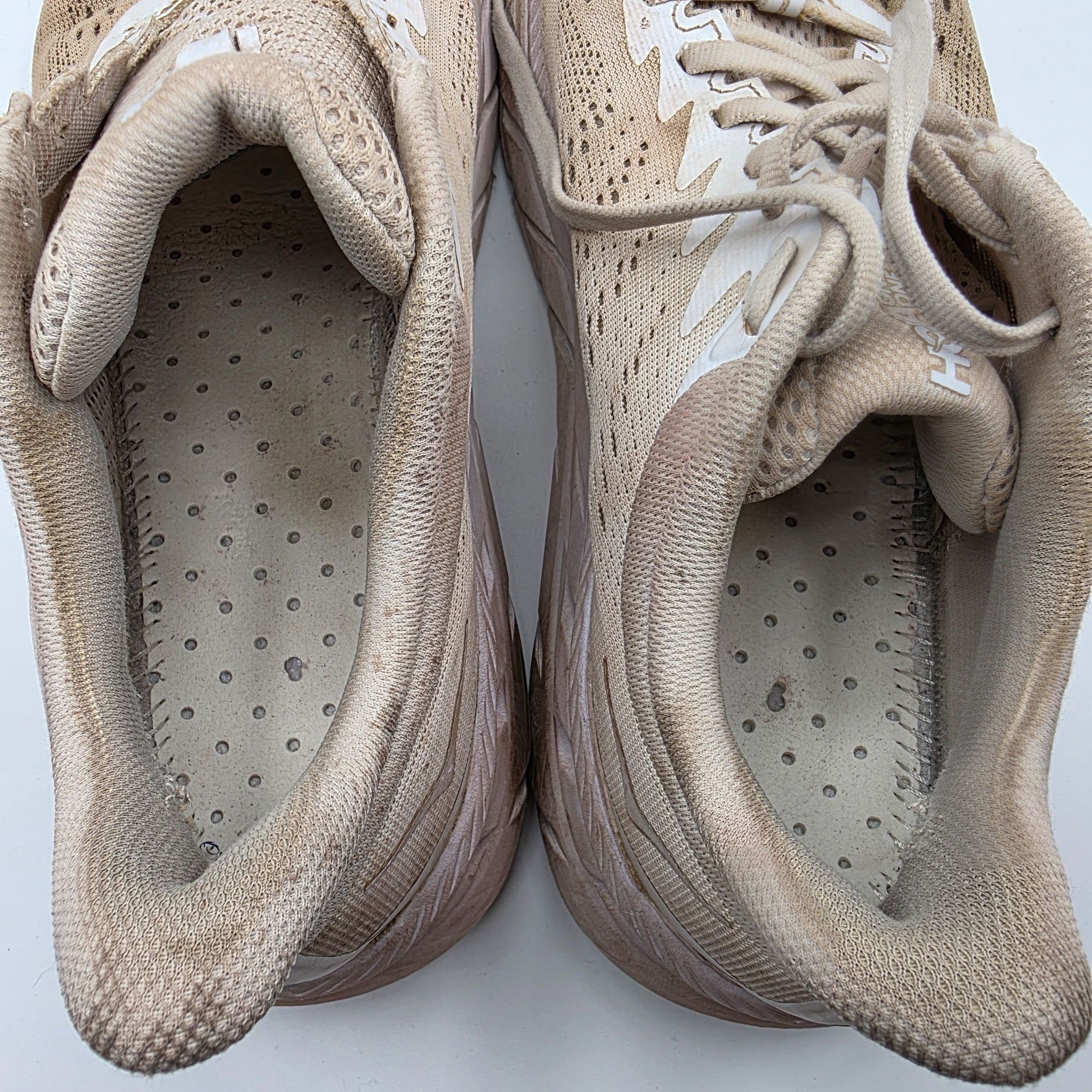 Hoka Hoka One One Clifton 7 Mens Size 8 White Athletic Shoes Casu Size US 8 / EU 41 - 9 Thumbnail