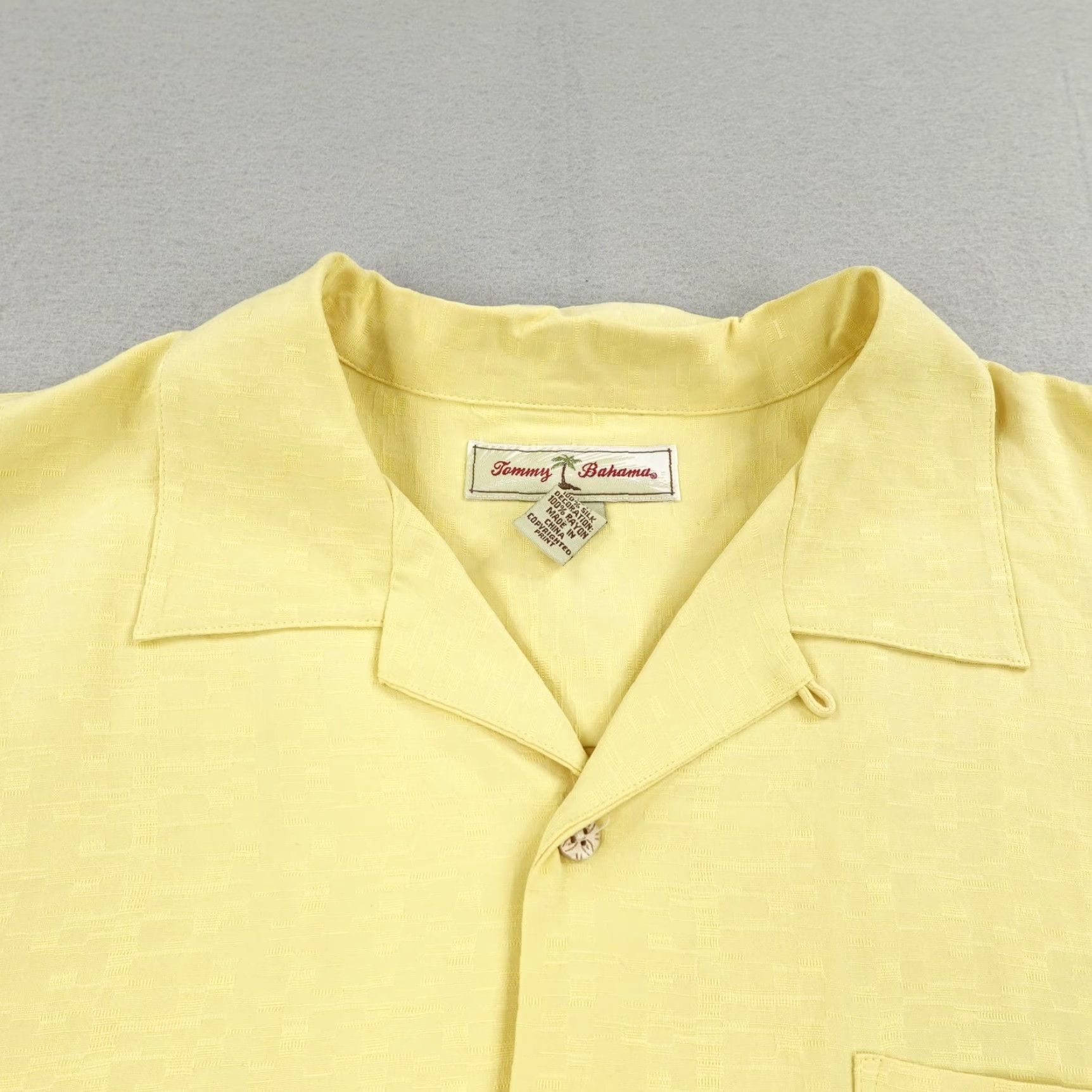 Tommy Bahama Tommy Bahama Shirt Mens Large Yellow Silk Embroidered Beach Hawaiian Tropical Graphic Print 2006 Collared Size US L / EU 52-54 / 3 - 3 Thumbnail