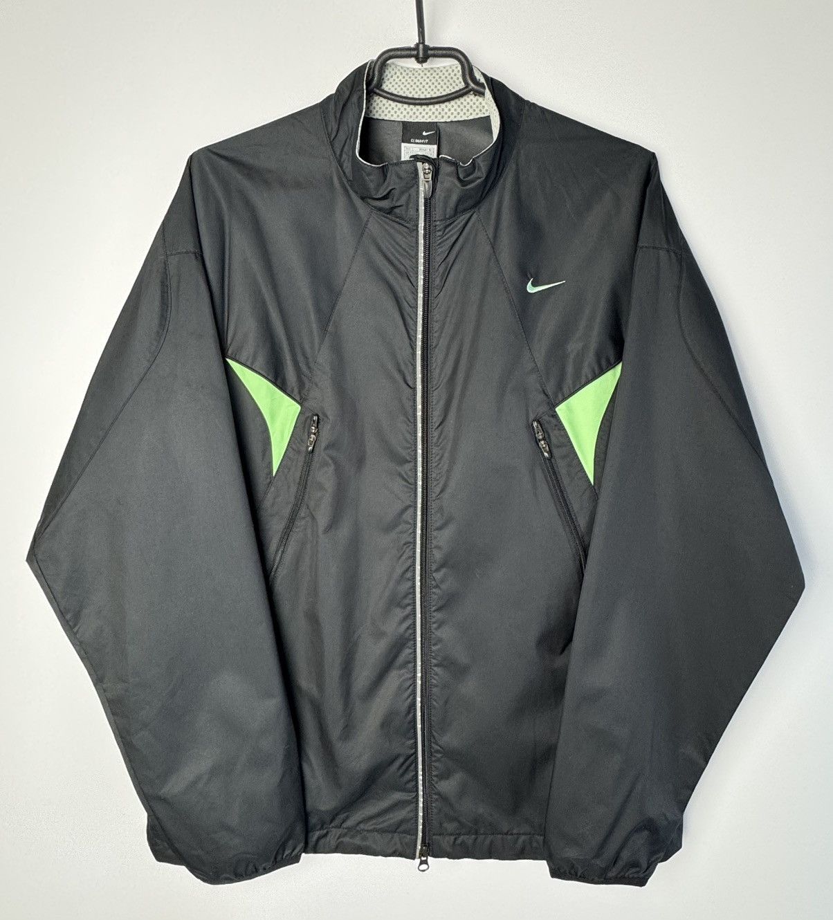 Nike Vintage 00s Nike Baggy Nylon Track Jacket size L Size US L / EU 52-54 / 3 - 1 Thumbnail