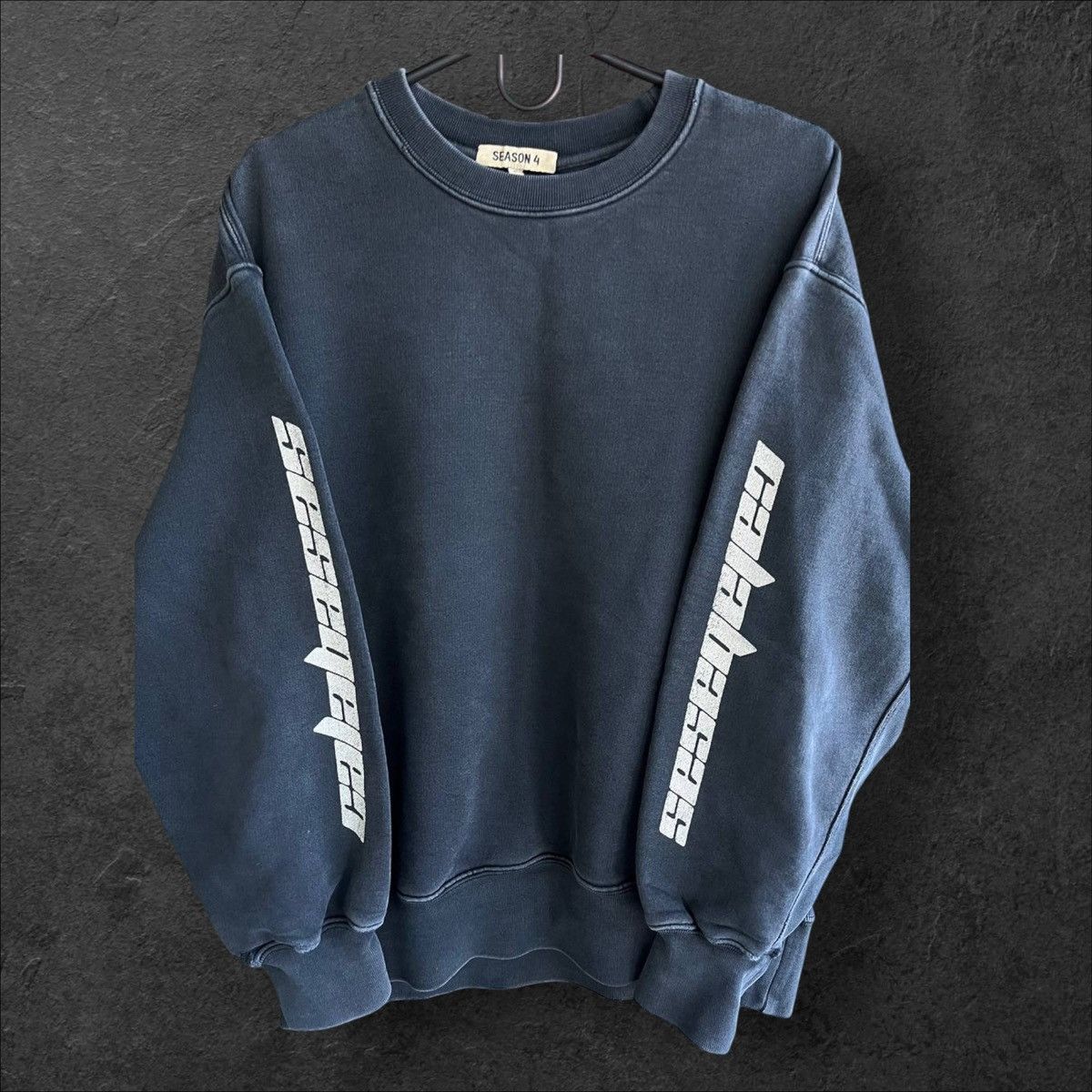 激レア YEEZY CALABASAS SEASONS4  CREW NECK YEEZY SEASON 4 CALABASAS Black Crewneck Sweatshirt Mens