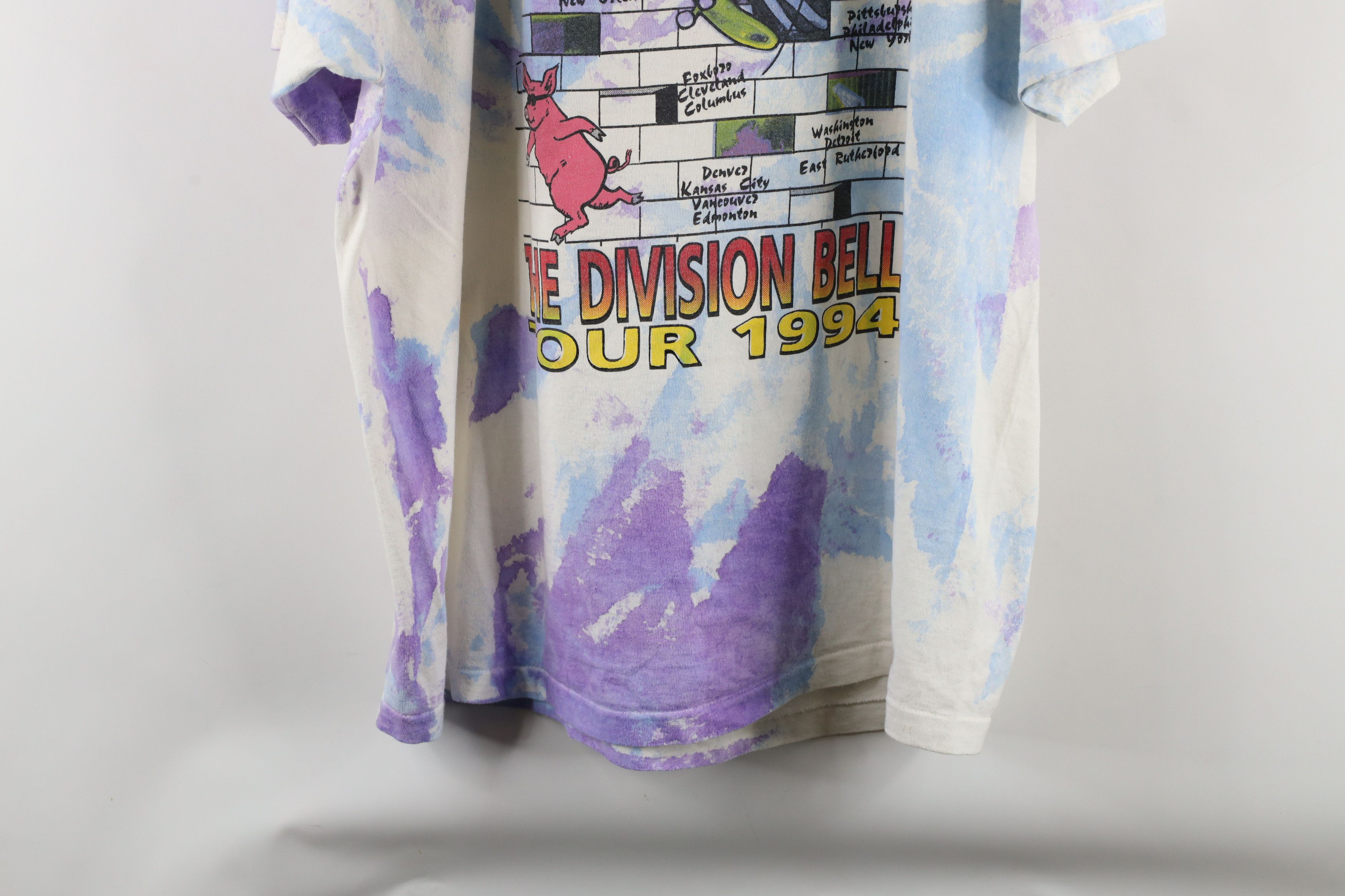 Vintage Vintage 90s Division Bell Tour Pink Floyd Band T-Shirt USA Size US XL / EU 56 / 4 - 14 Thumbnail