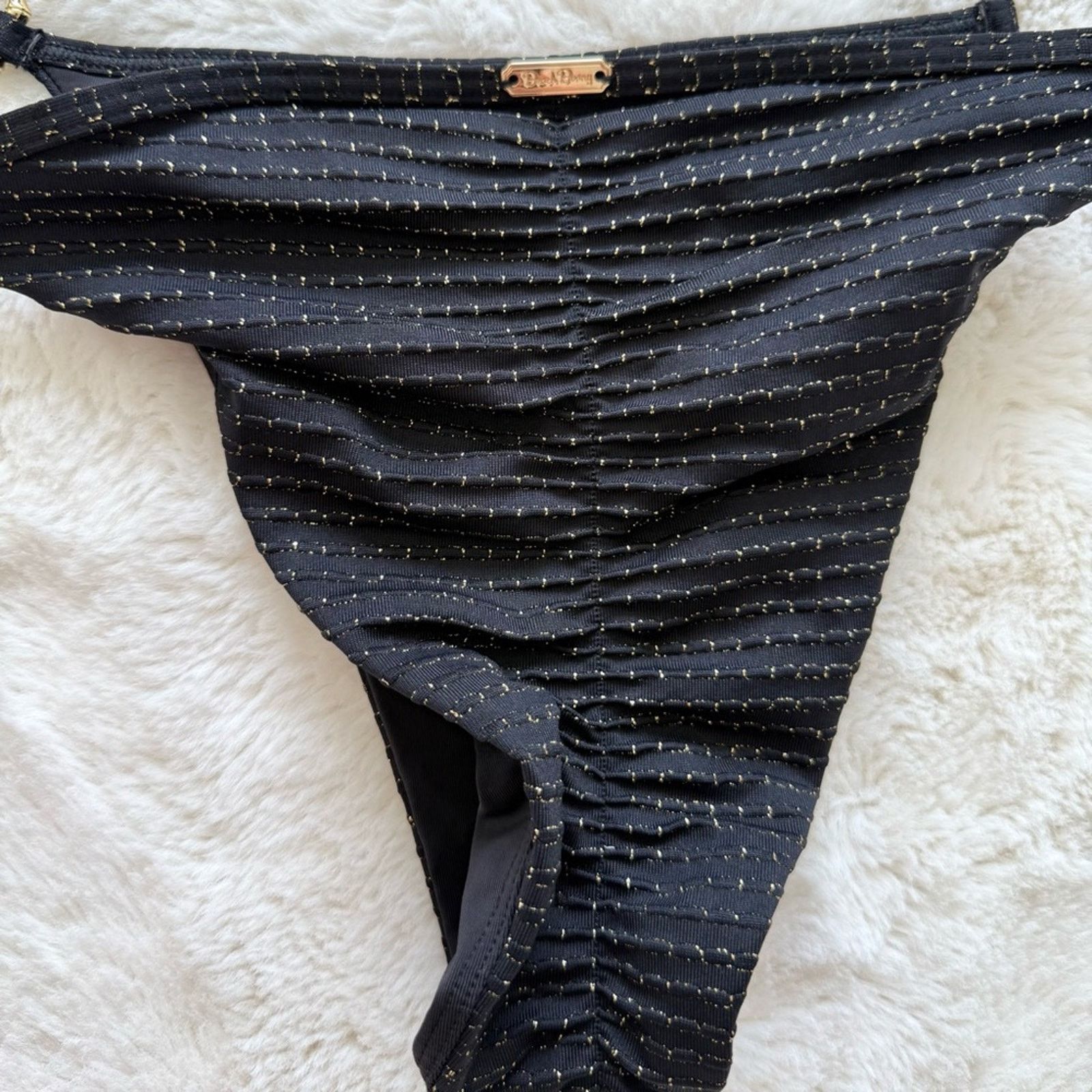 Other NWT!!! Beach Bunny Turner bikini bottom size XL Retail 155$ Size XL / US 12-14 / IT 48-50 - 8 Thumbnail
