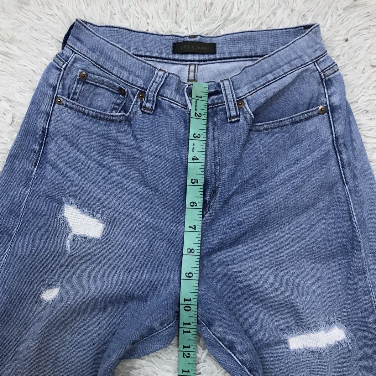 Japanese Brand Uniqlo Fabric by Kaihara Slim Fit Distressed Jeans Size 24" / US 00 / IT 34 - 20 Thumbnail