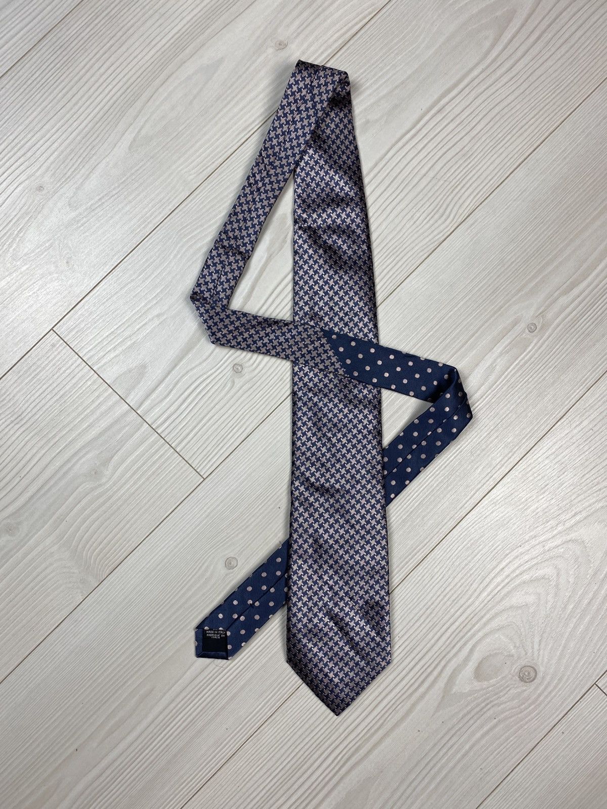 Canali Canali Tie 100% Silk Made In Italy Authentic Hype Size ONE SIZE - 1 Thumbnail