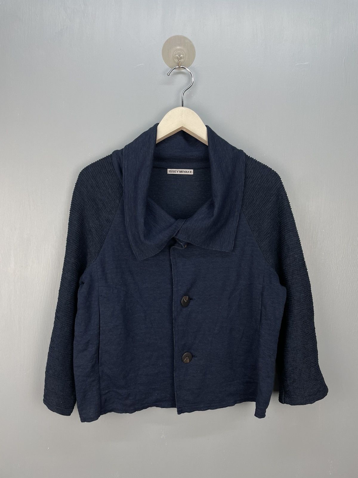 Issey Miyake Issey Miyake button up jacket Size M / US 6-8 / IT 42-44 - 1 Thumbnail