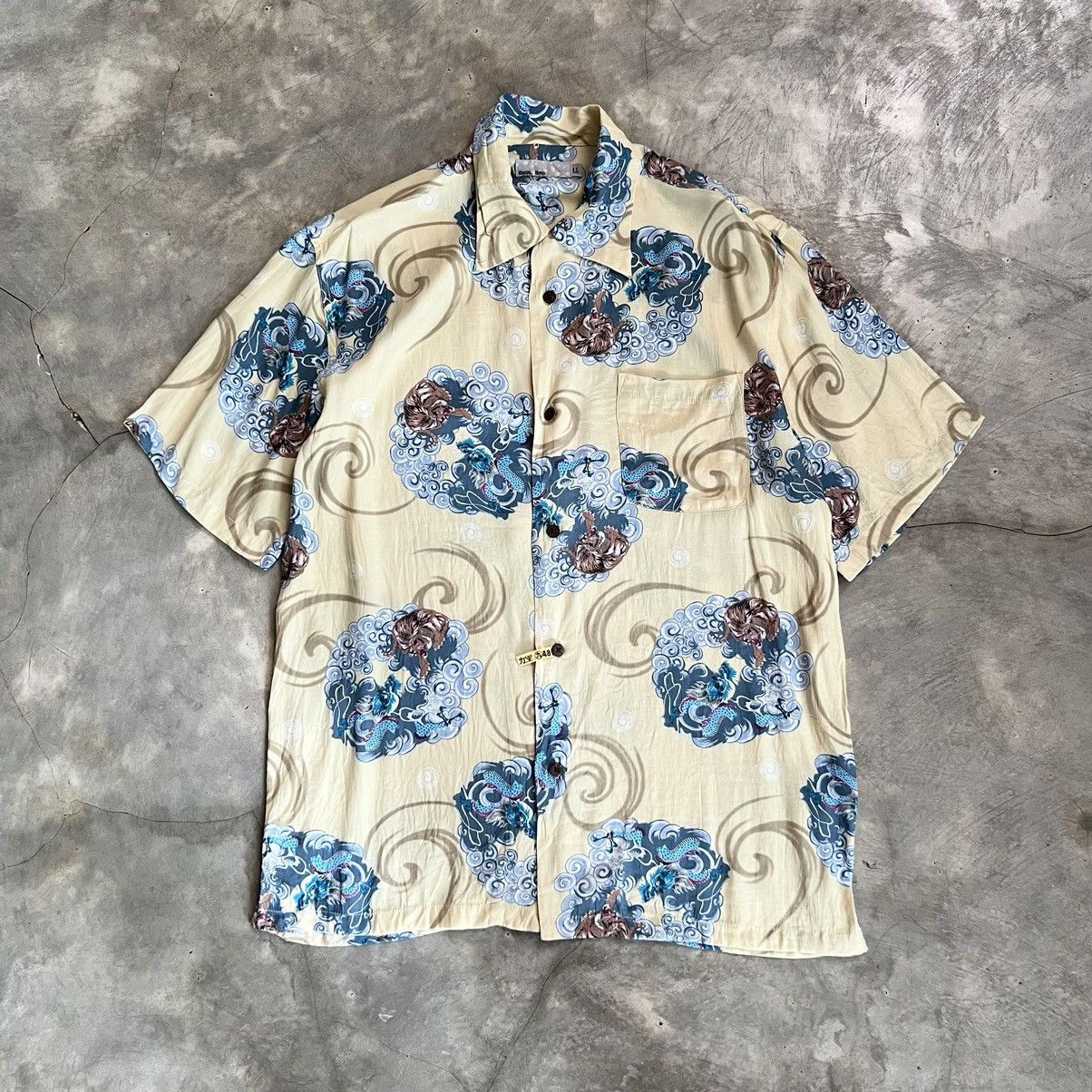 Japanese Brand 2000s Bicol Bird Dragon Pattern Hawaiian Shirt Size US L / EU 52-54 / 3 - 1 Thumbnail