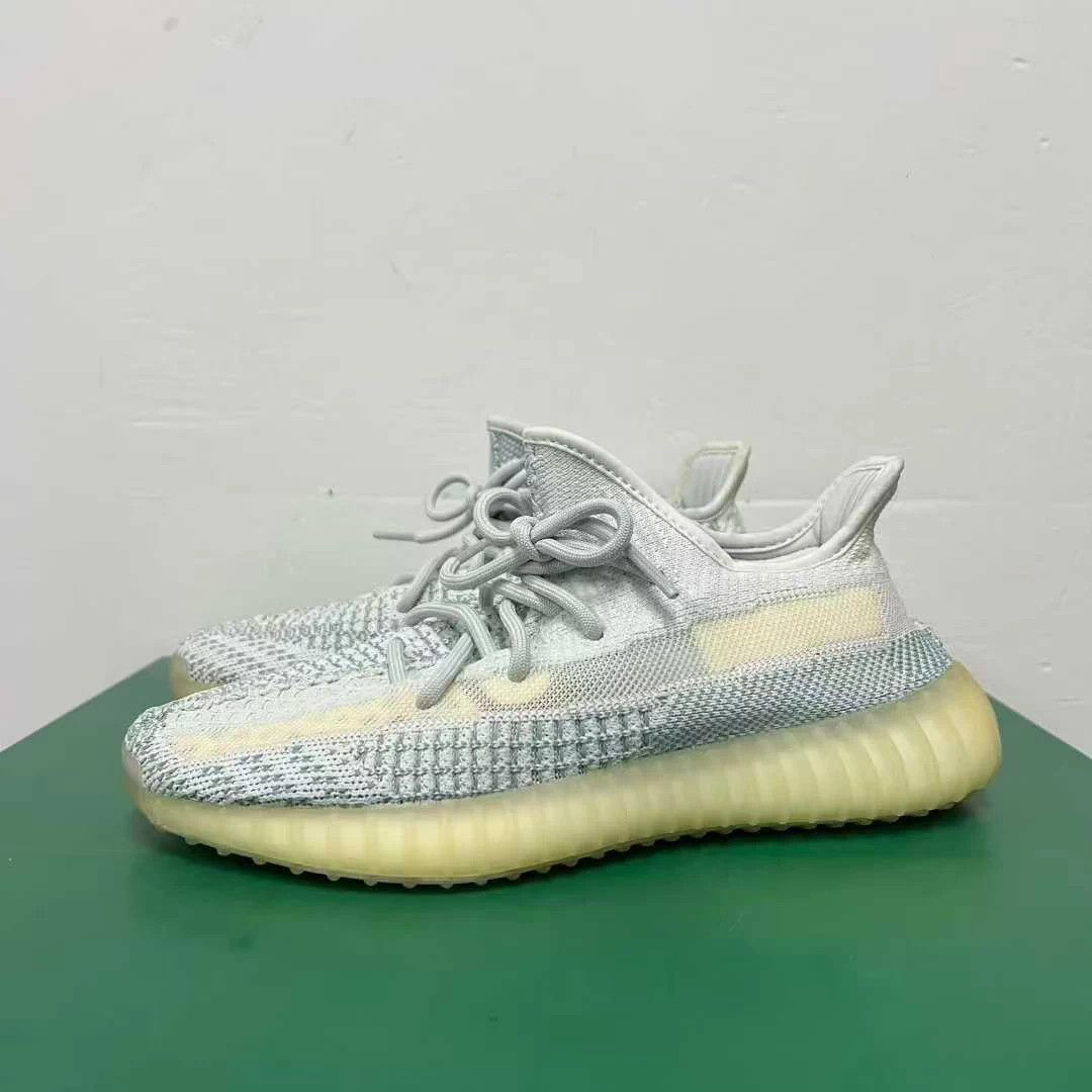 Adidas Yeezy 350 Cloud White/Ice Blue 40 Worn once OG Size US 7 / EU 40 - 1 Thumbnail