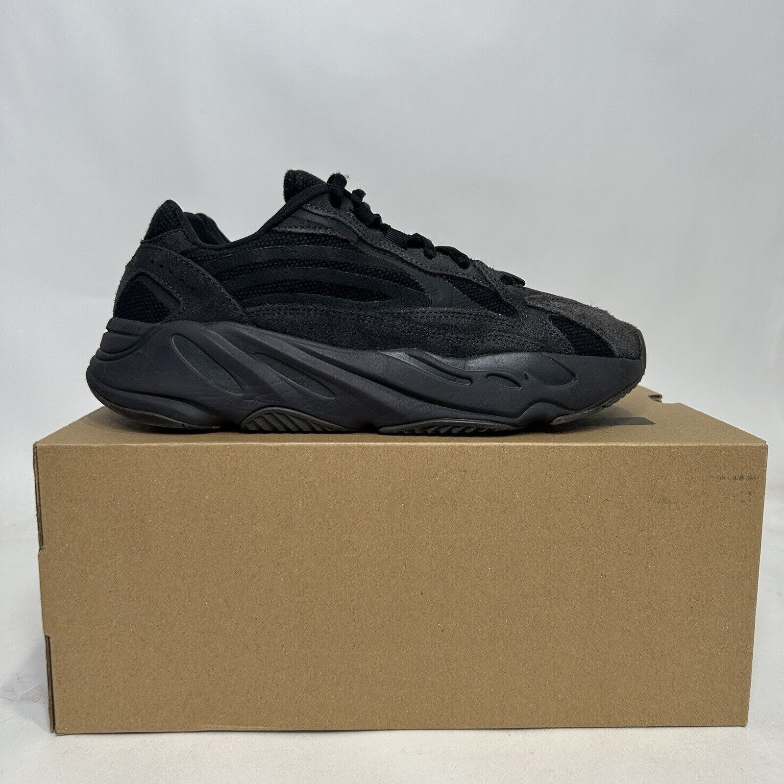 Adidas Adidas Yeezy Boost 700 V2 “Vanta” 2024 Size US 9 / IT 39 - 4 Thumbnail