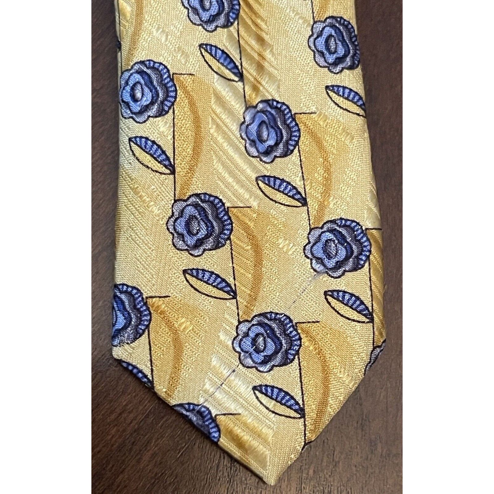 Jos. A. Bank Jos. A. Bank Gold Blue 100% Silk Made In Italy Size ONE SIZE - 6 Thumbnail